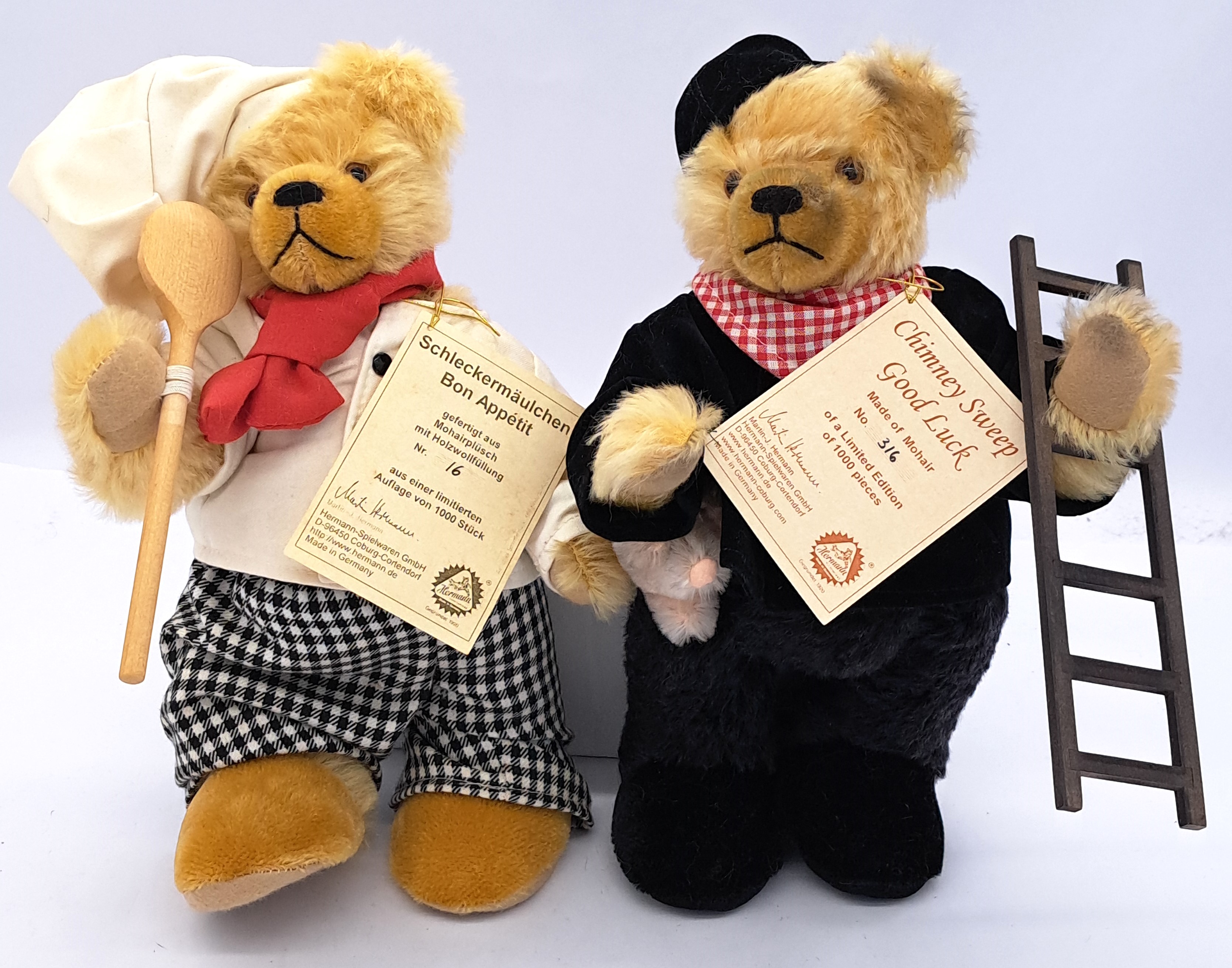 Hermann-Spielwaren pair of teddy bears