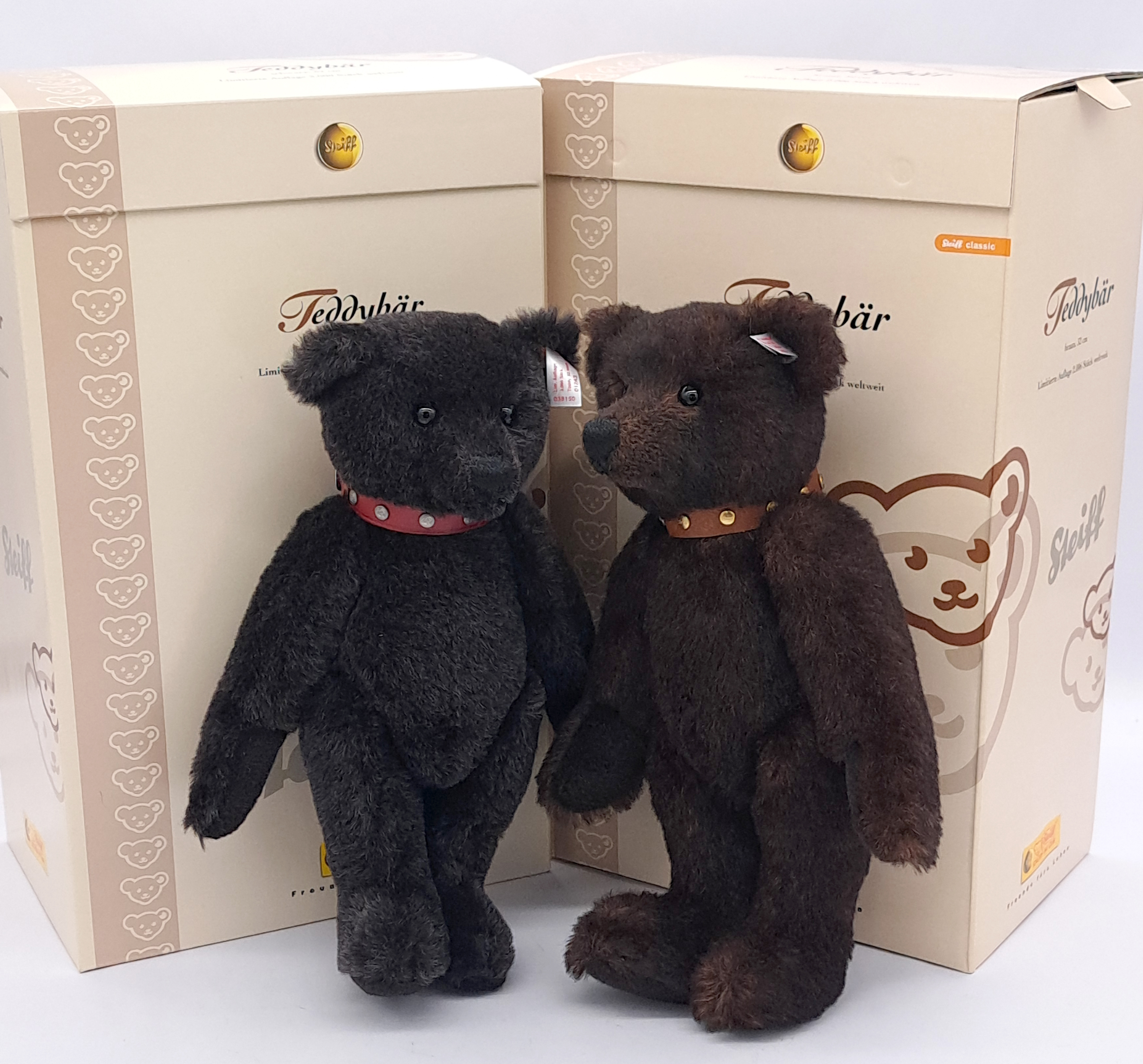 Steiff teddy bear pair