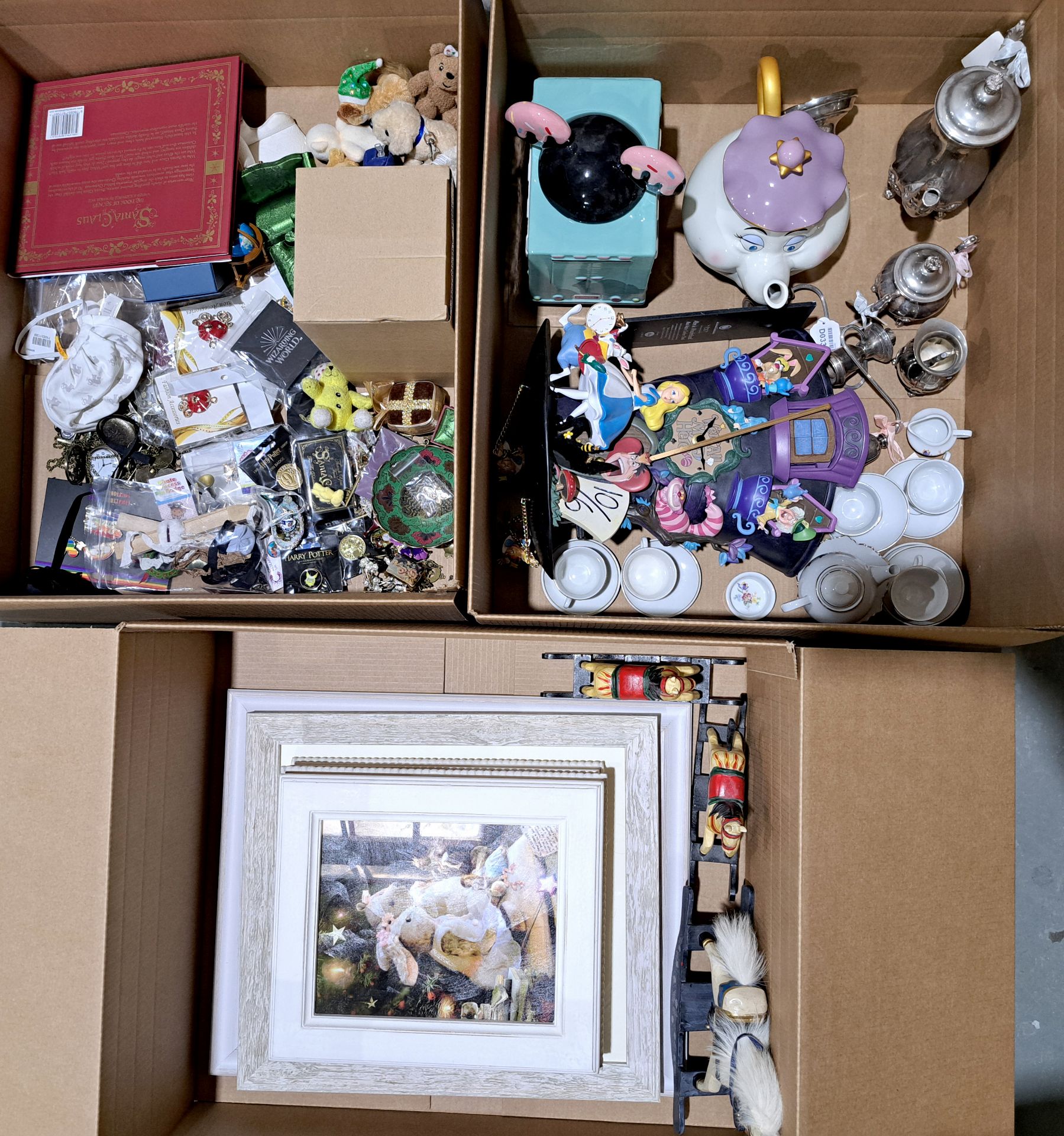 Large mixed lot including Disney Alice in Wonderland Cuckoo Clock