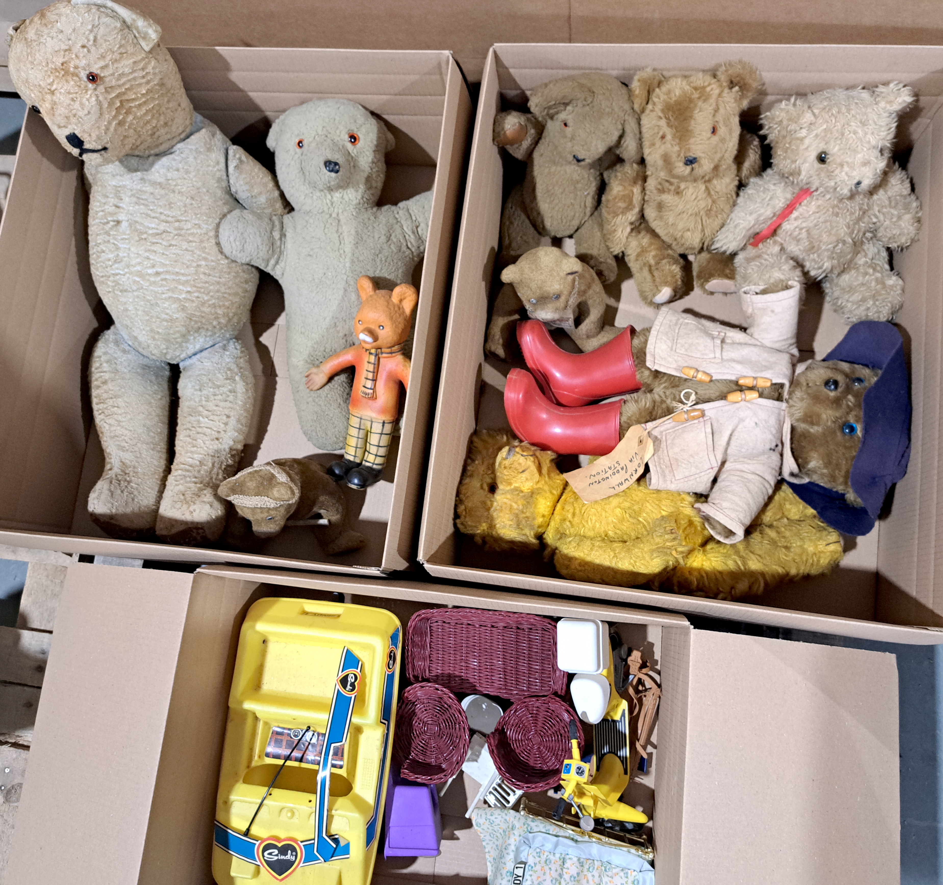 Mixed lot including vintage sled, mobo horse, vintage teddy bears, Sindy and others - Image 3 of 3