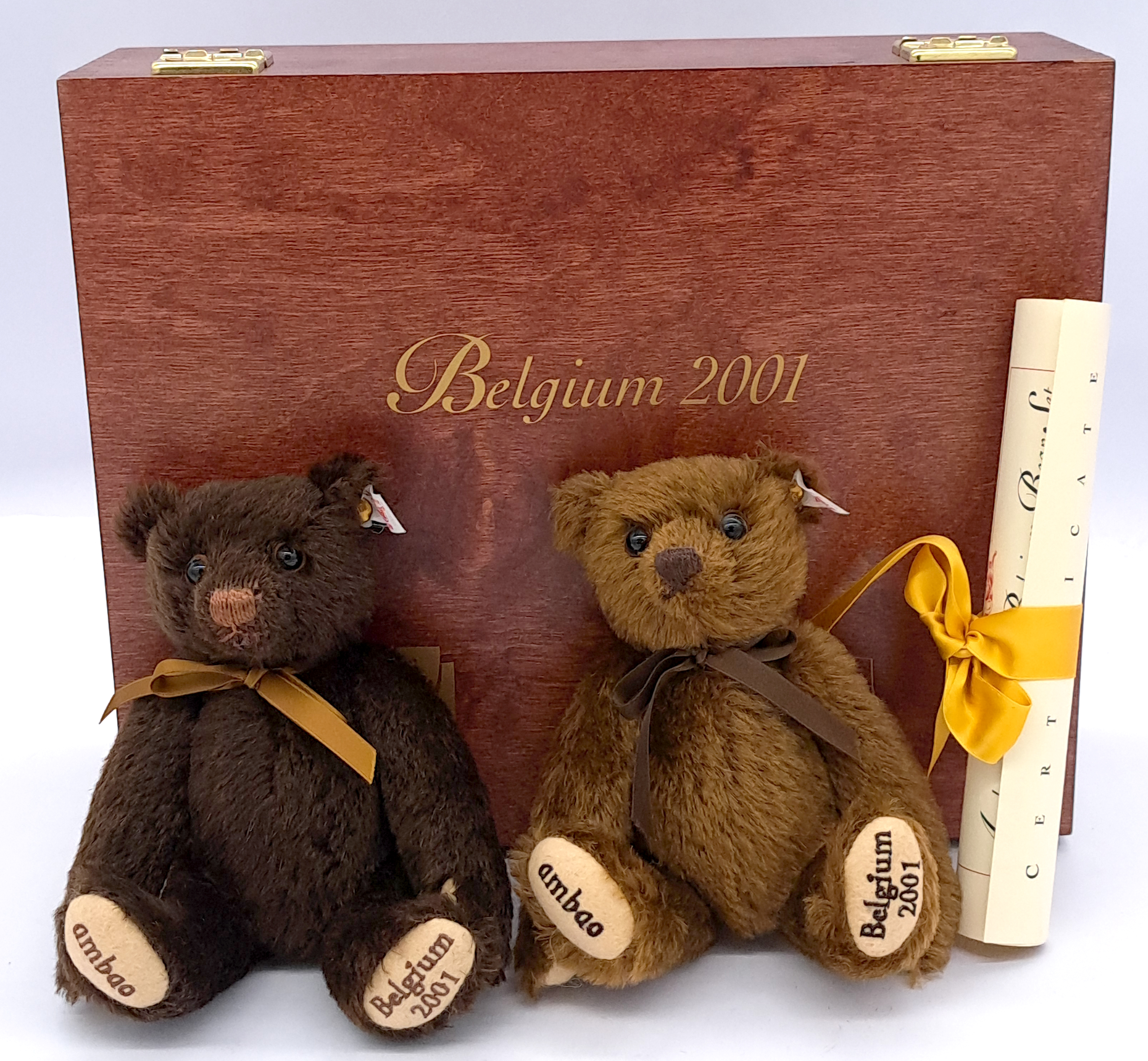 Steiff Ambao Chocolate Belgium teddy bear set