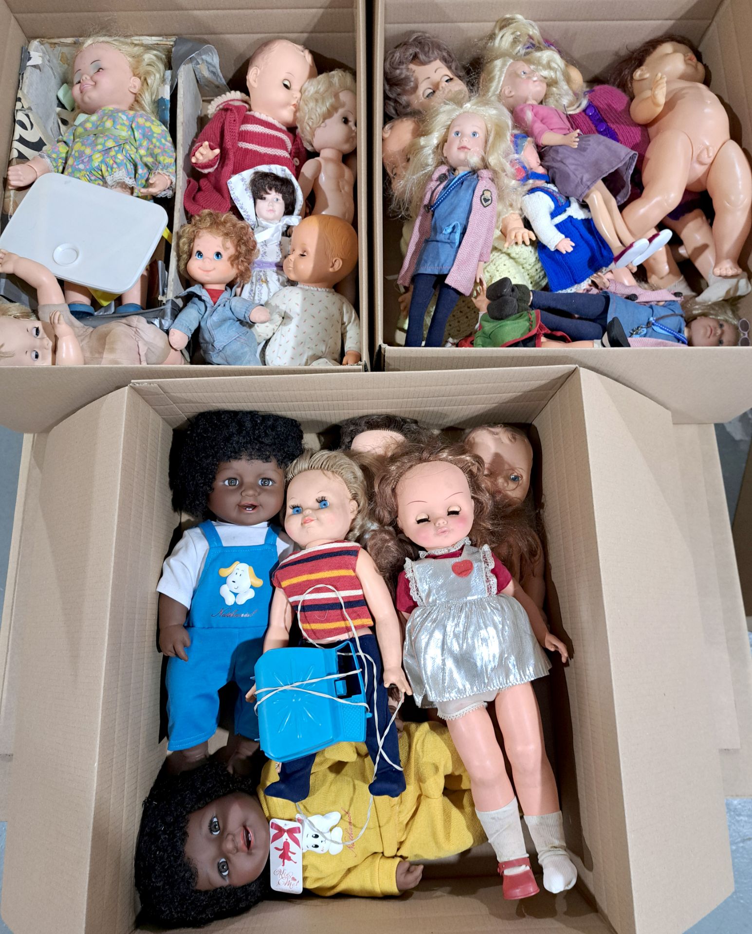 Collection of vintage dolls