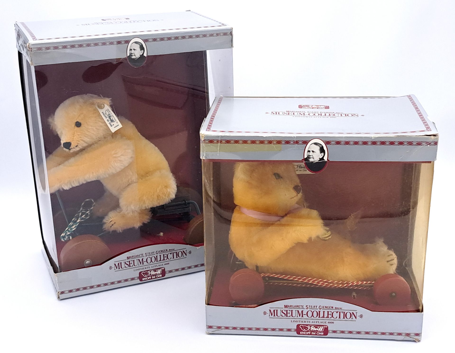 Steiff teddy bear pair