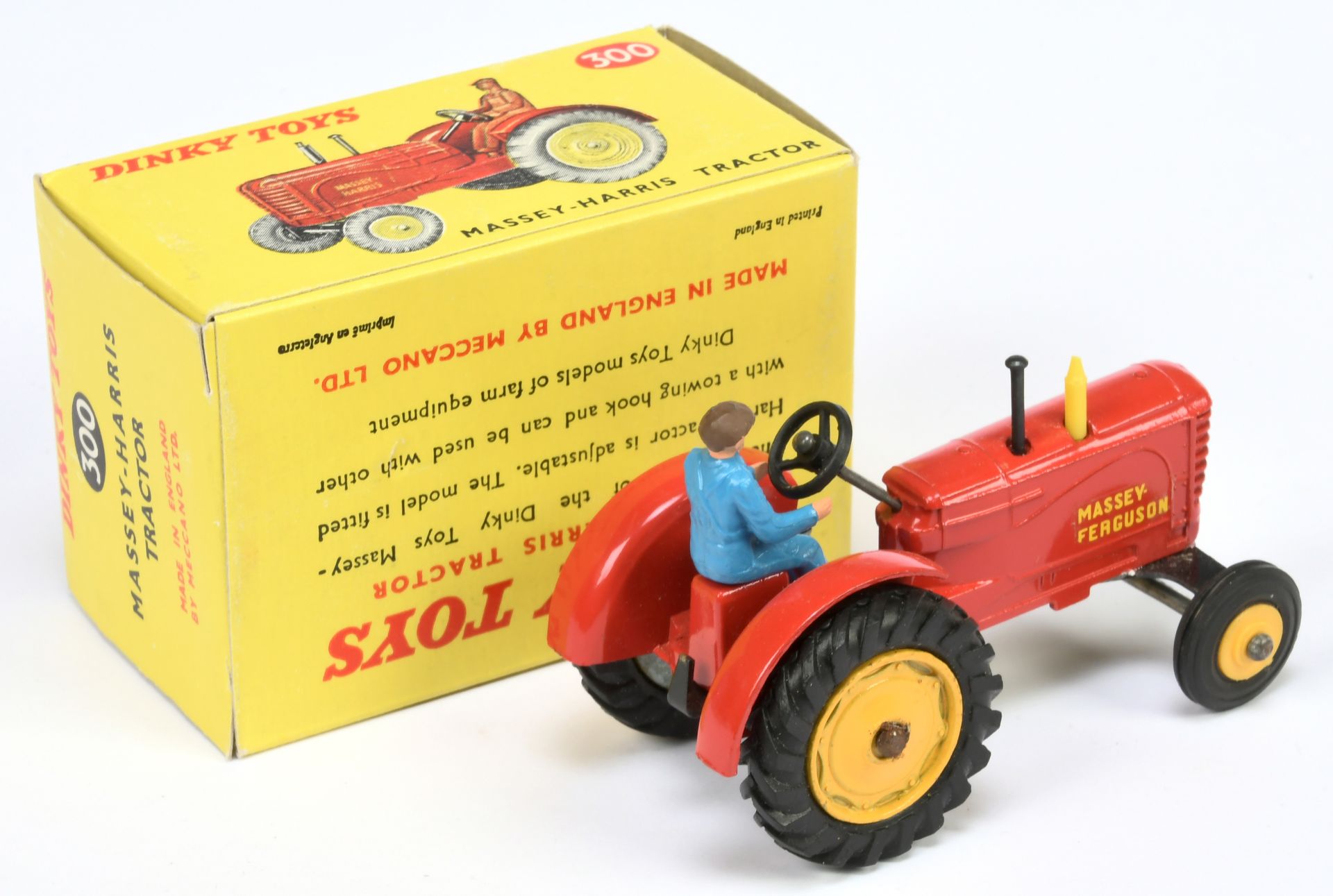 Dinky Toys 300 Massey Ferguson Tractor - Red, yellow hubs (plastic to front), figure driver and m... - Bild 2 aus 2