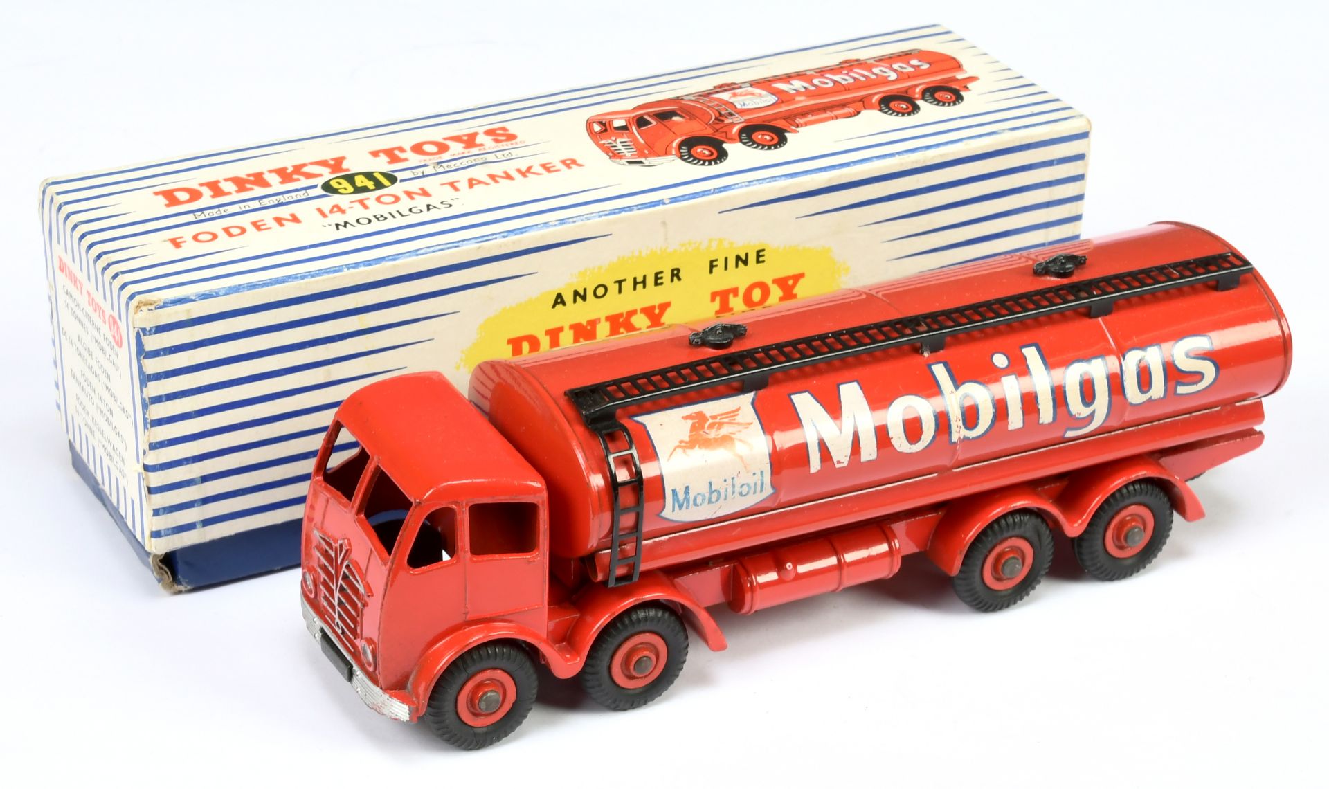 Dinky Toys 941 Foden (Type 2) Tanker "Mobilgas" - Red cab, chassis, tanker and supertoy hubs, sil...