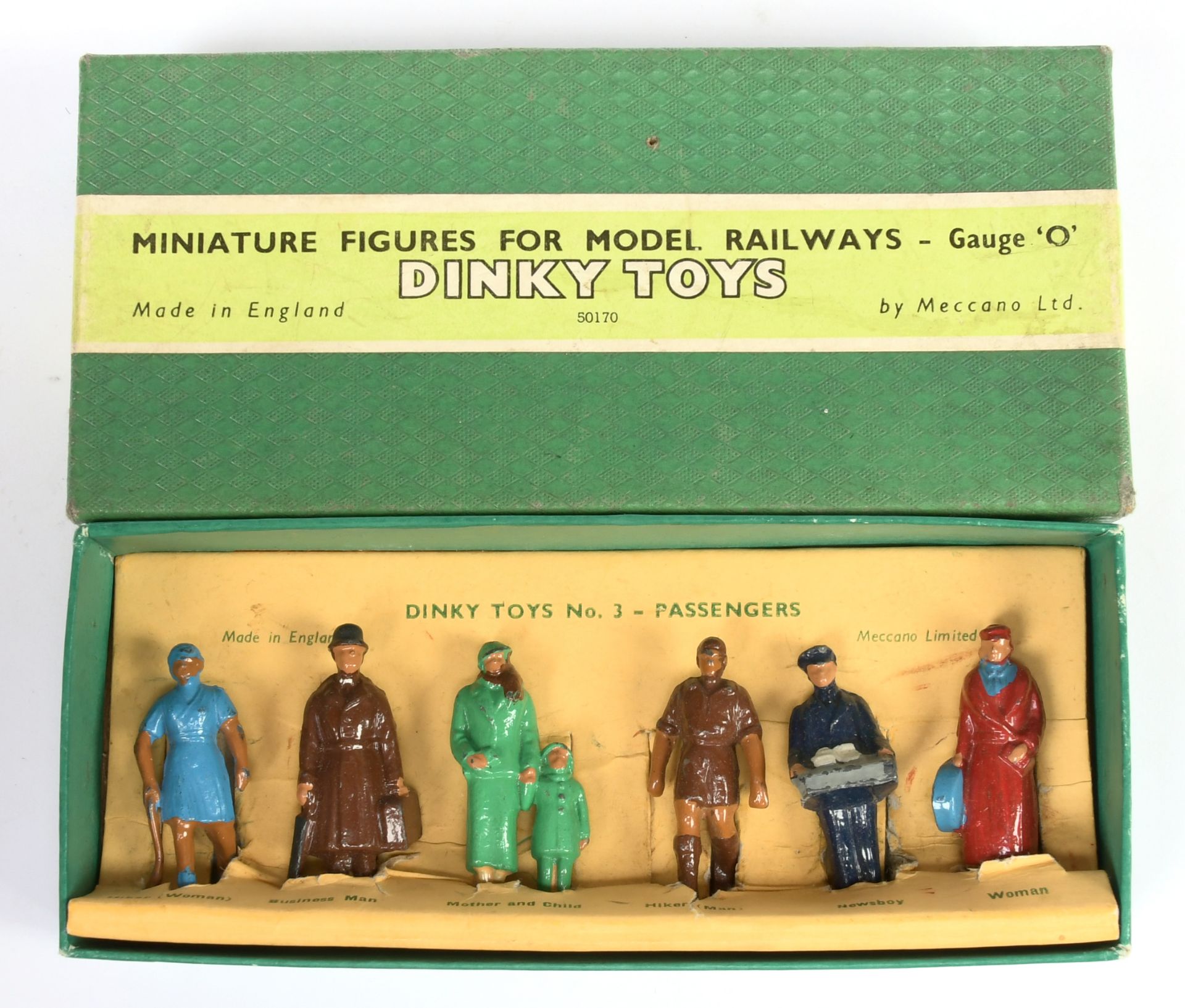 Dinky Toys 3 O Gauge "Passengers" Figure Set - Containing 6 pieces - including News Boy and Woman