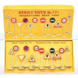 Dinky Toys 771 " International" Road Signs Set - containing 12 pieces - Mainly silver, red and cream