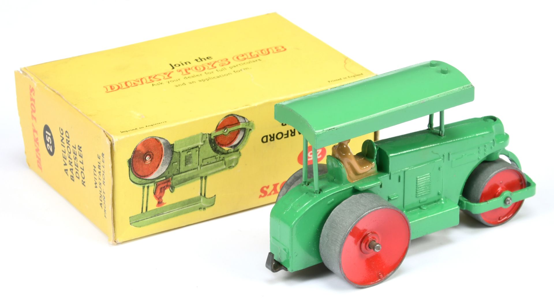 Dinky Toys 251 Aveling Barford Road Roller - Mid-green body and canopy, red metal wheels, tan fig... - Bild 2 aus 2