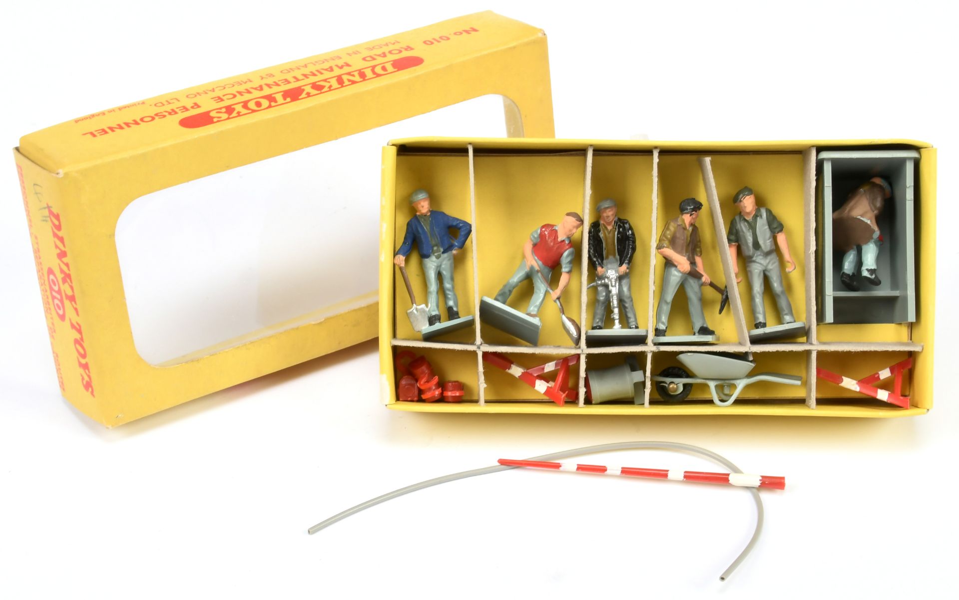 Dinky Toys 010 Road Maintenance Personnel Figure Set - containing various figures and accessories 