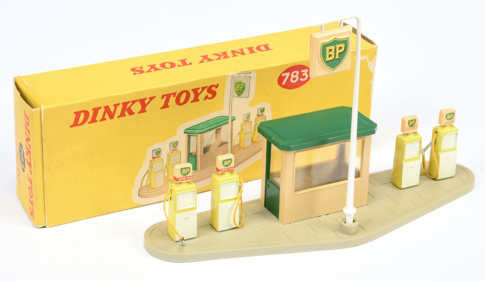 Dinky Toys 783 "BP" Petrol Pump Forecourt Set -Plastic base, hut and sign with 4 X metal pumps