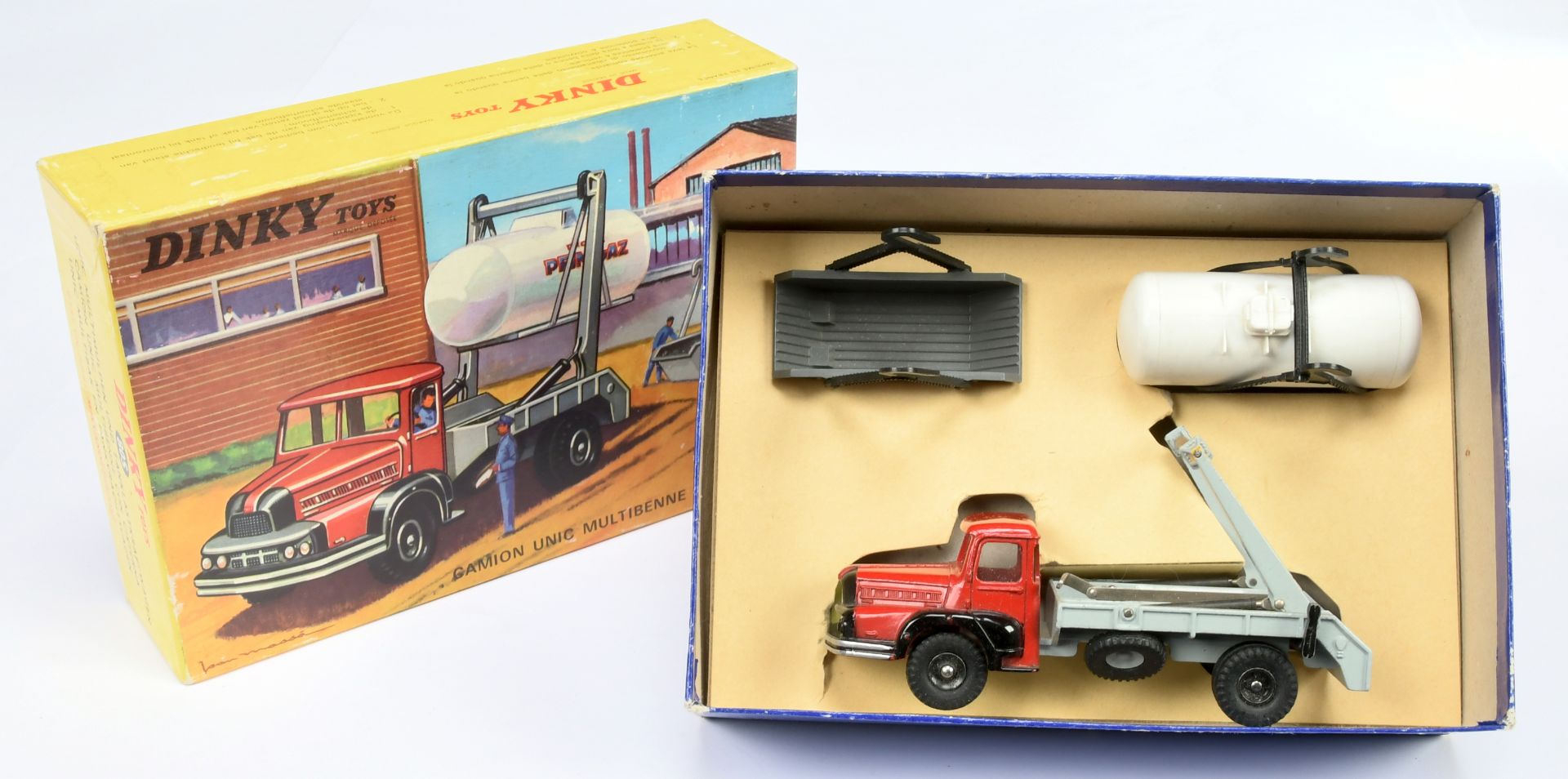 French Dinky Toys 805 Berliet Set - To Include Berliet red cab, black including concave hubs, lig...