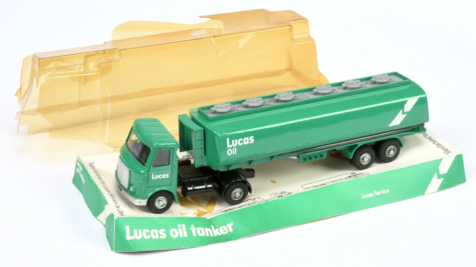 Dinky Toys 945 AEC Articulated Tanker "Lucas Oil" - Green cab and tanker, black chassis and inter...