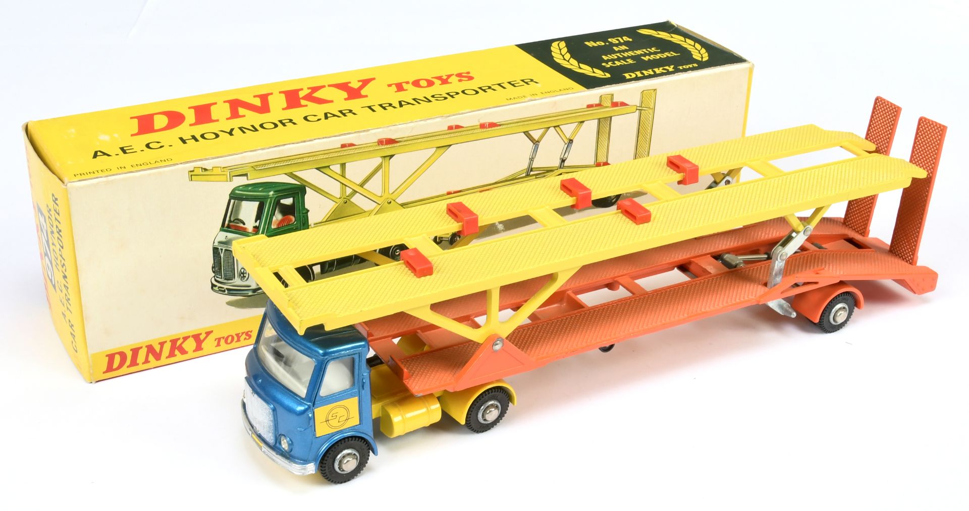 Dinky Toys 974 AEC Hoynor Car Transporter "Silcock & Colling Ltd" - Metallic blue cab with yellow...