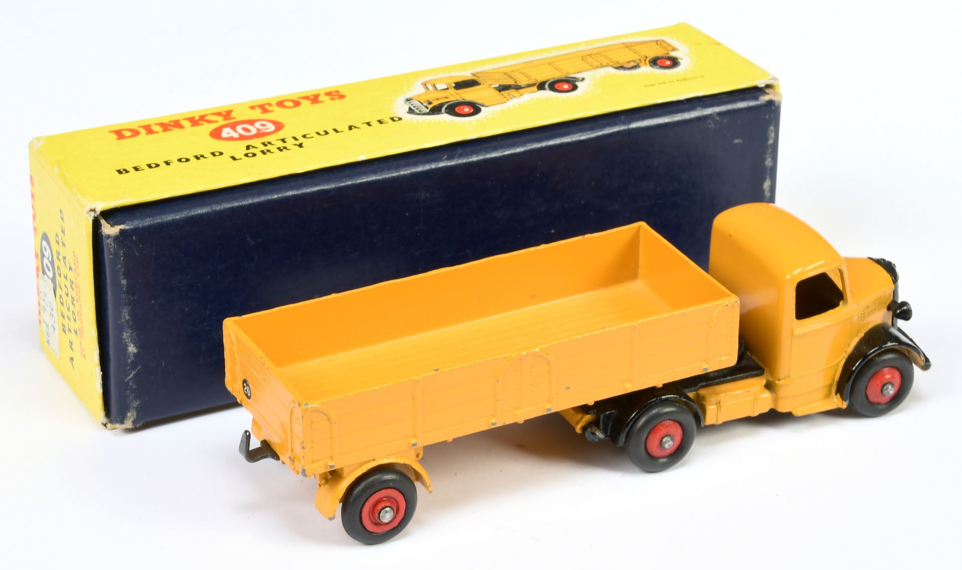 Dinky Toys 409 Bedford Articulated  Lorry - Yellow cab and trailer, black, red rigid and supertoy... - Bild 2 aus 2