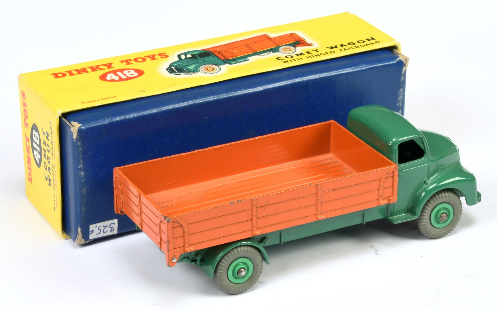 Dinky Toys 418 Leyland Comet Wagon With Hinged Tailboard - Green cab, chassis and supertoy hubs w... - Bild 2 aus 2