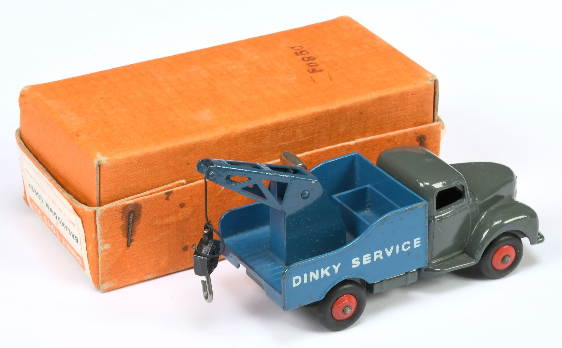 Dinky Toys 25X Commer Breakdown Lorry - Dark grey, blue back and jib, silver trim, reds rigid hubs  - Bild 2 aus 2