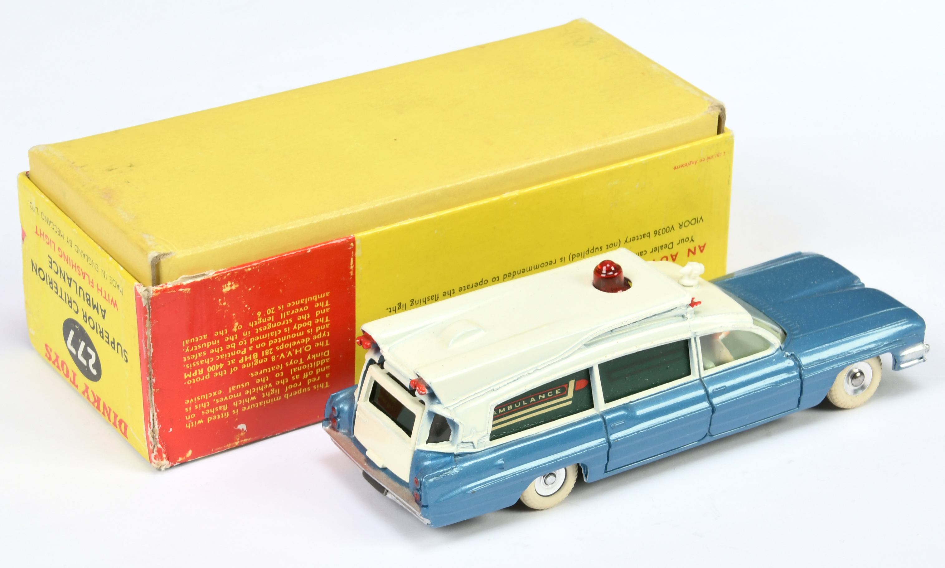 Dinky Toys 277 Superior Criterion "Ambulance" Two-Tone Metallic blue and off white, pale green in... - Image 2 of 2