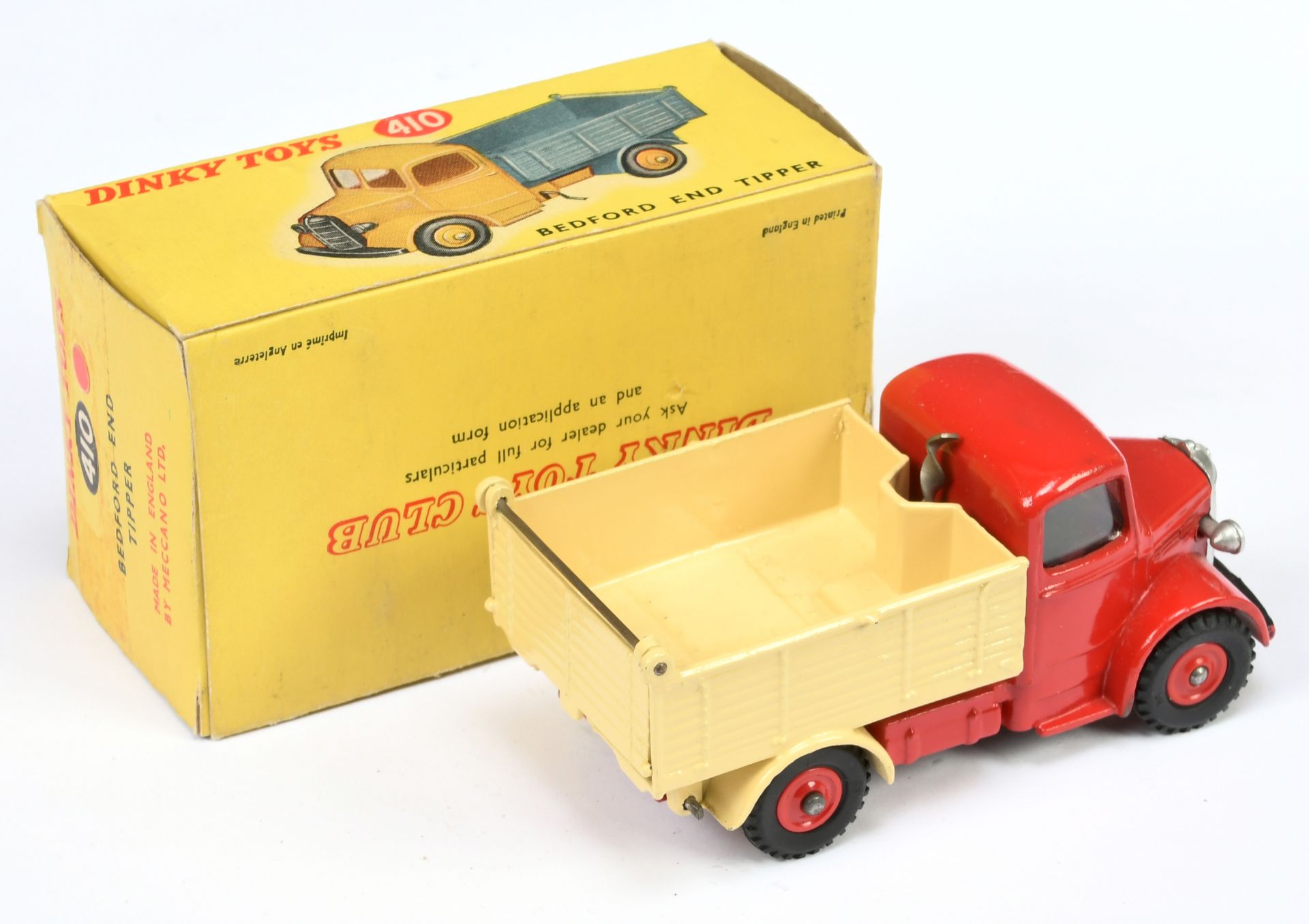 Dinky Toys 410 Bedford End Tipper - red cab, chassis and rigid hubs with treaded tyres, black fro... - Image 2 of 2