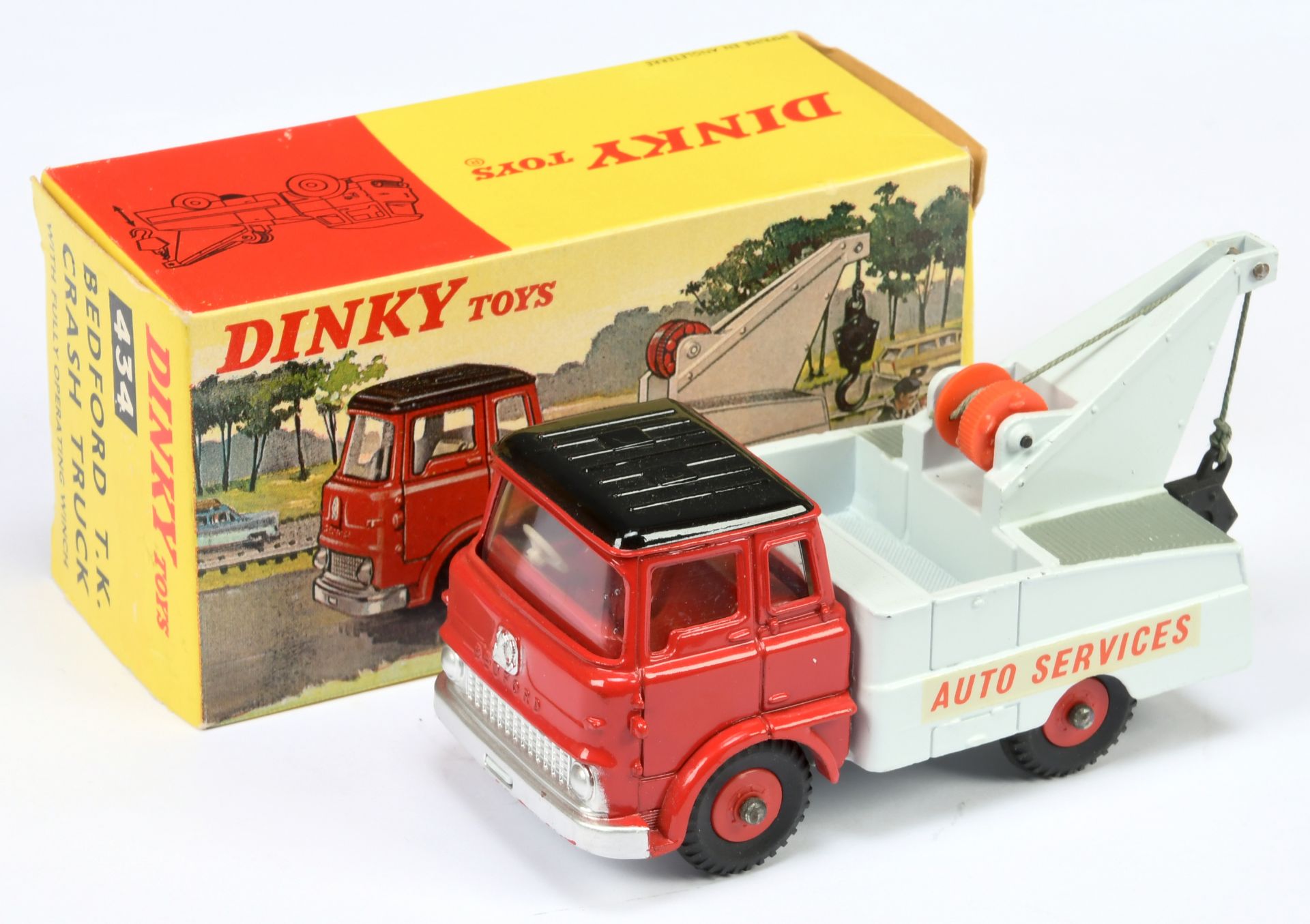 Dinky Toys 434 Bedford Tk Crash truck "Auto Services " - Red cab, interior and plastic hubs, blac...