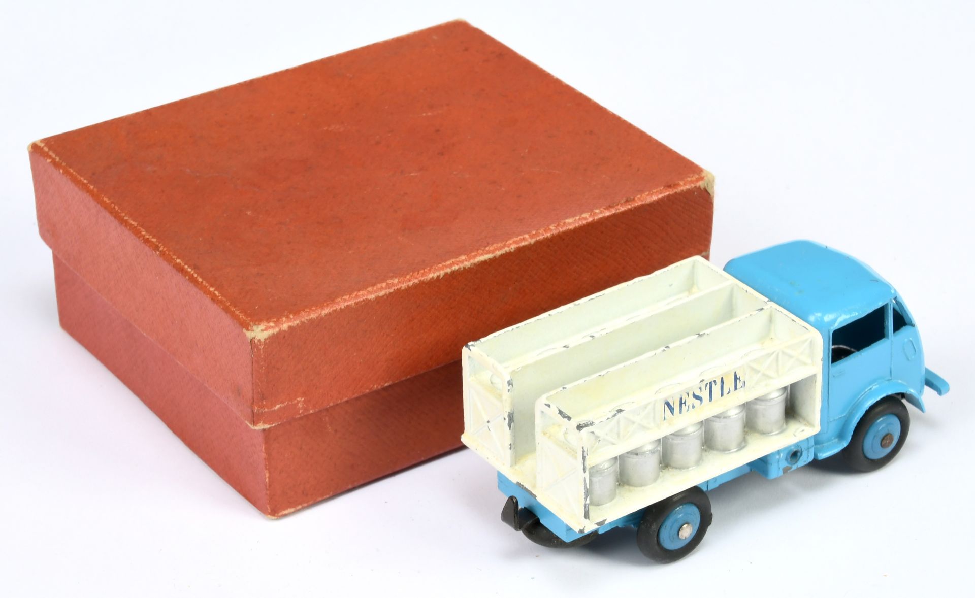 French Dinky Toys 25O Ford "Nestle's" Milk Delivery Truck - Light blue cab and chassis, white bac... - Bild 2 aus 2