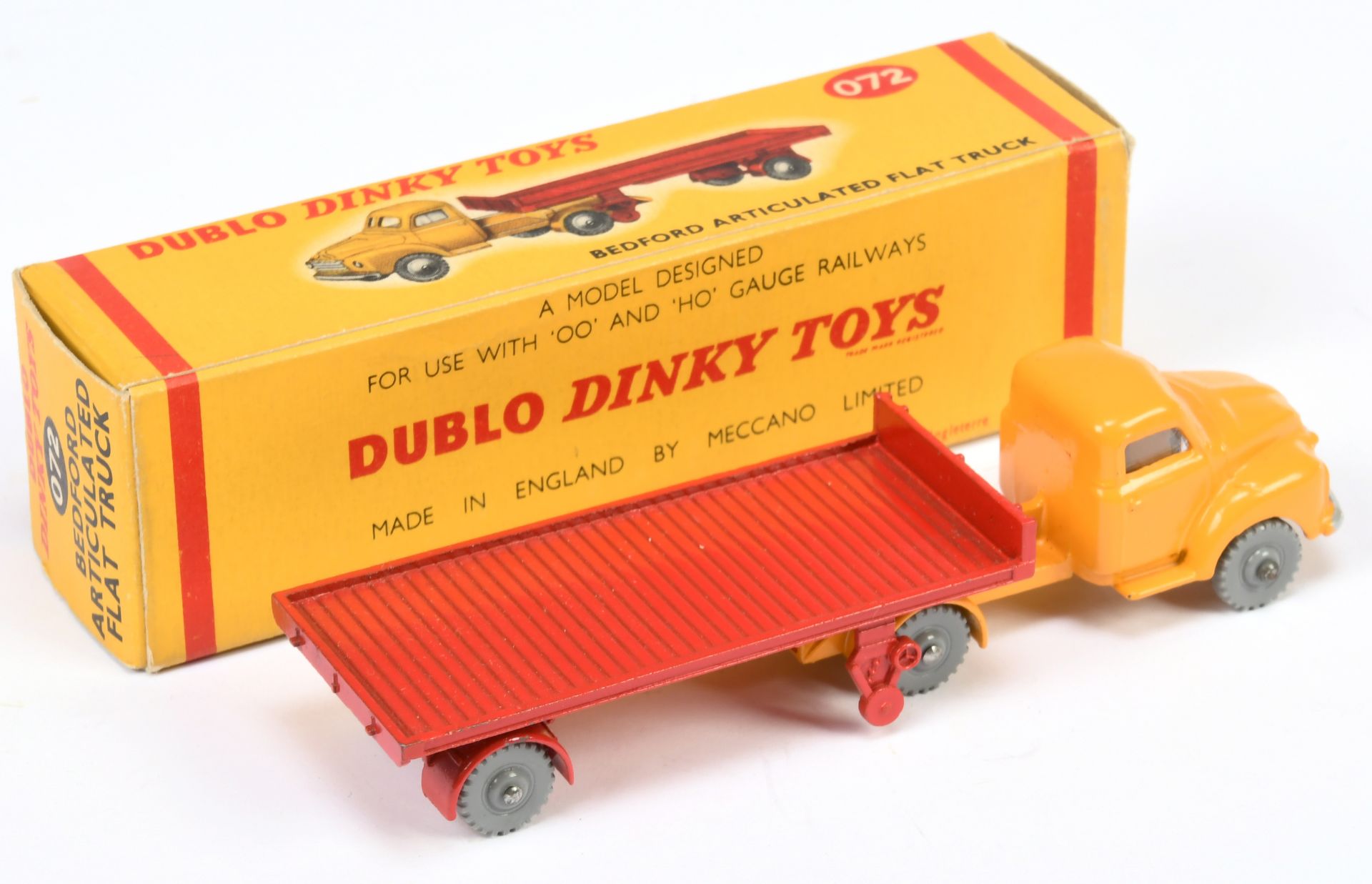 Dinky Toys Dublo 072 Bedford Articulated Flat Truck - Yellow cab with silver trailer, red trailer... - Image 2 of 2