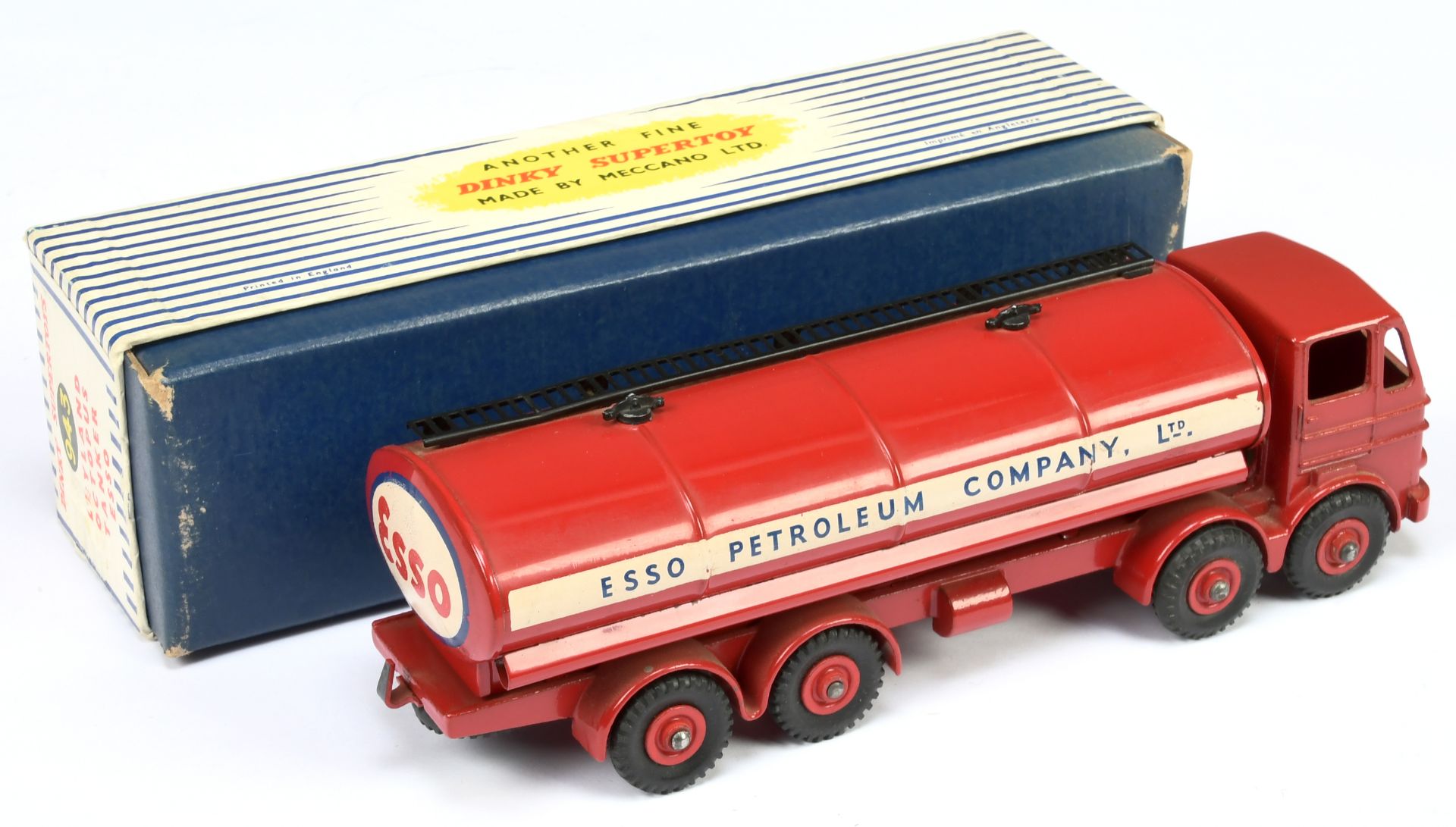 Dinky Toys 943 Leyland Octopus Tanker "ESSO Petroleum Company LTD" - Red including Cab, chassis, ... - Bild 2 aus 2