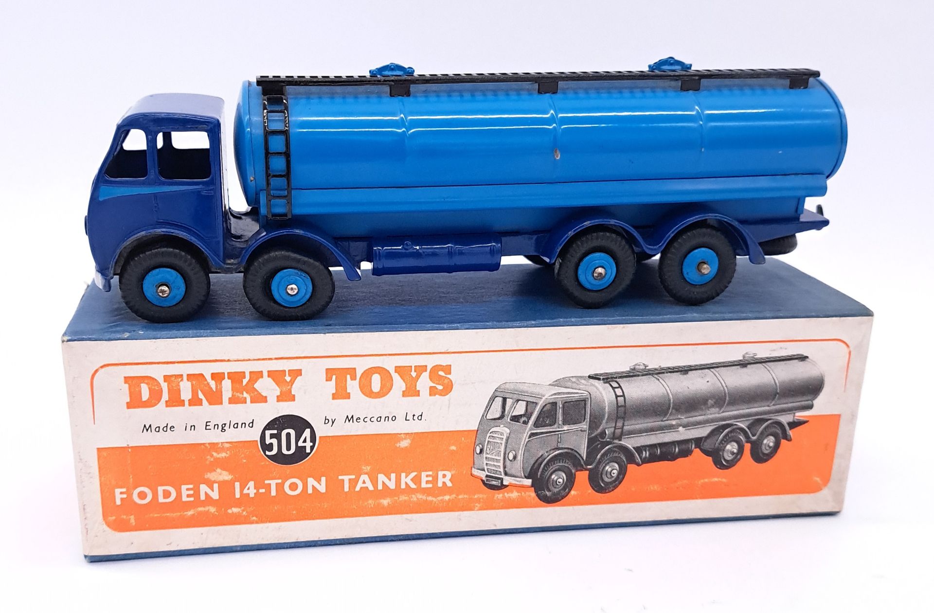 Dinky 504 Foden (Type 1) 14-ton Tanker