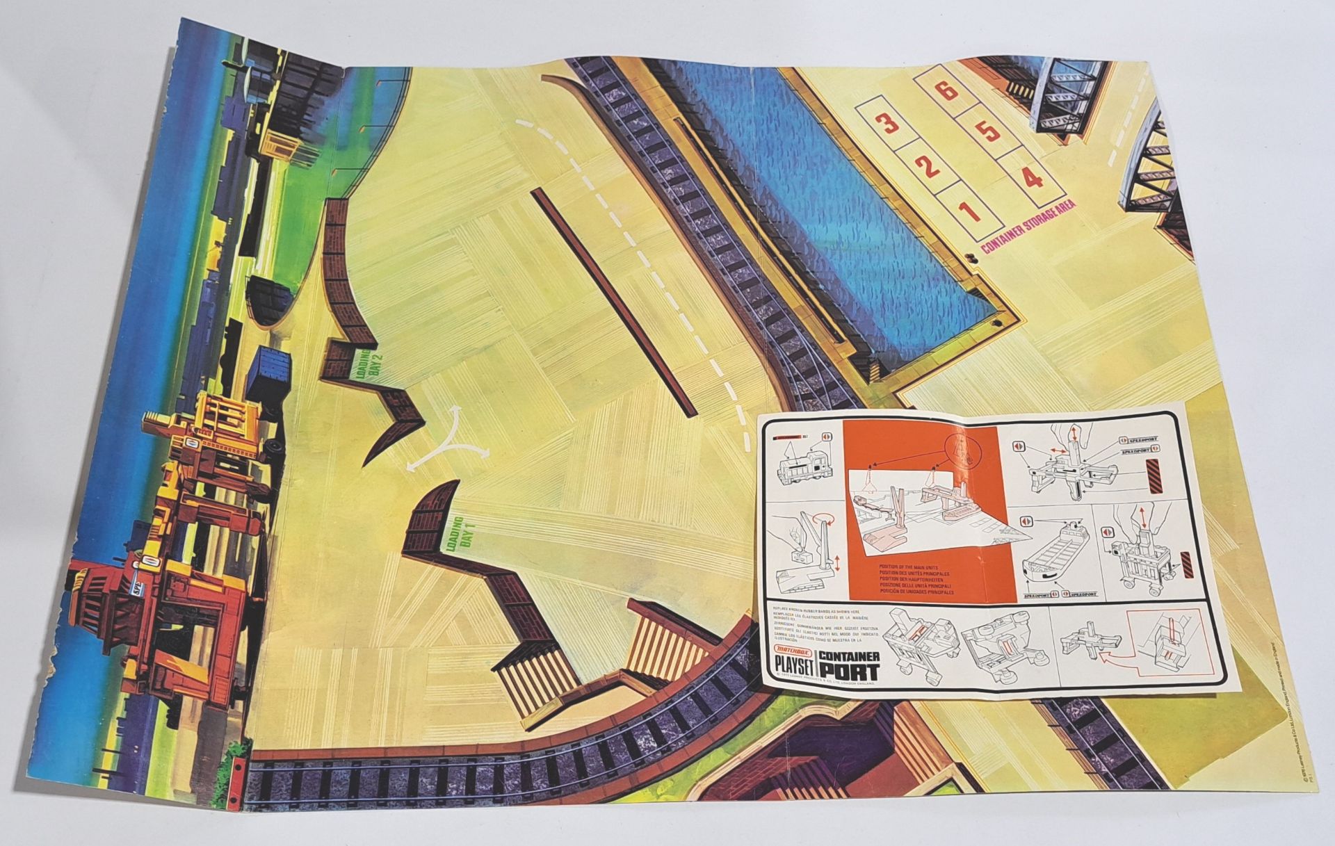 Matchbox PS-1 Container Port Playset, boxed - Image 3 of 3