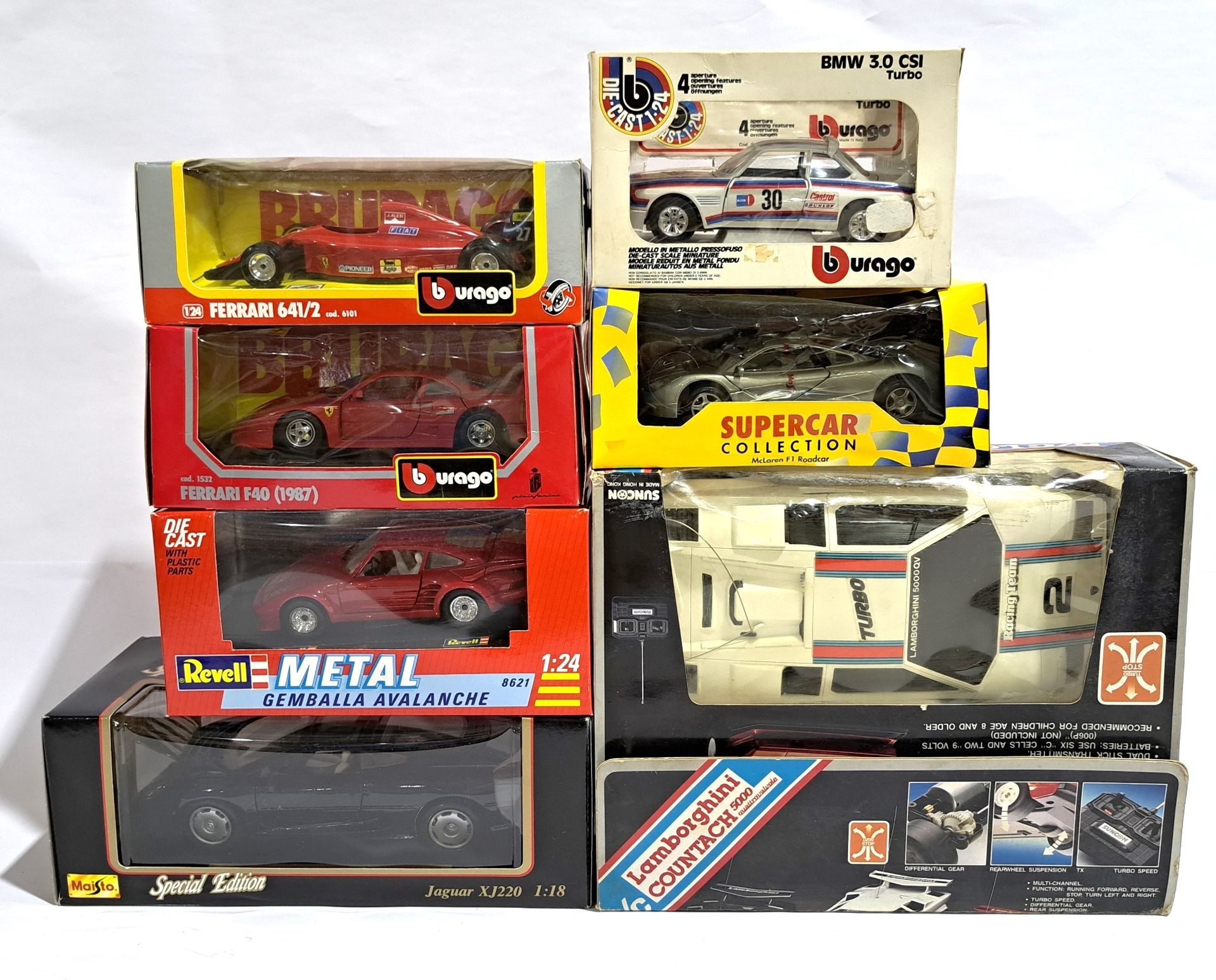 Bburago, Maisto, Revell & similar, a boxed group of cars