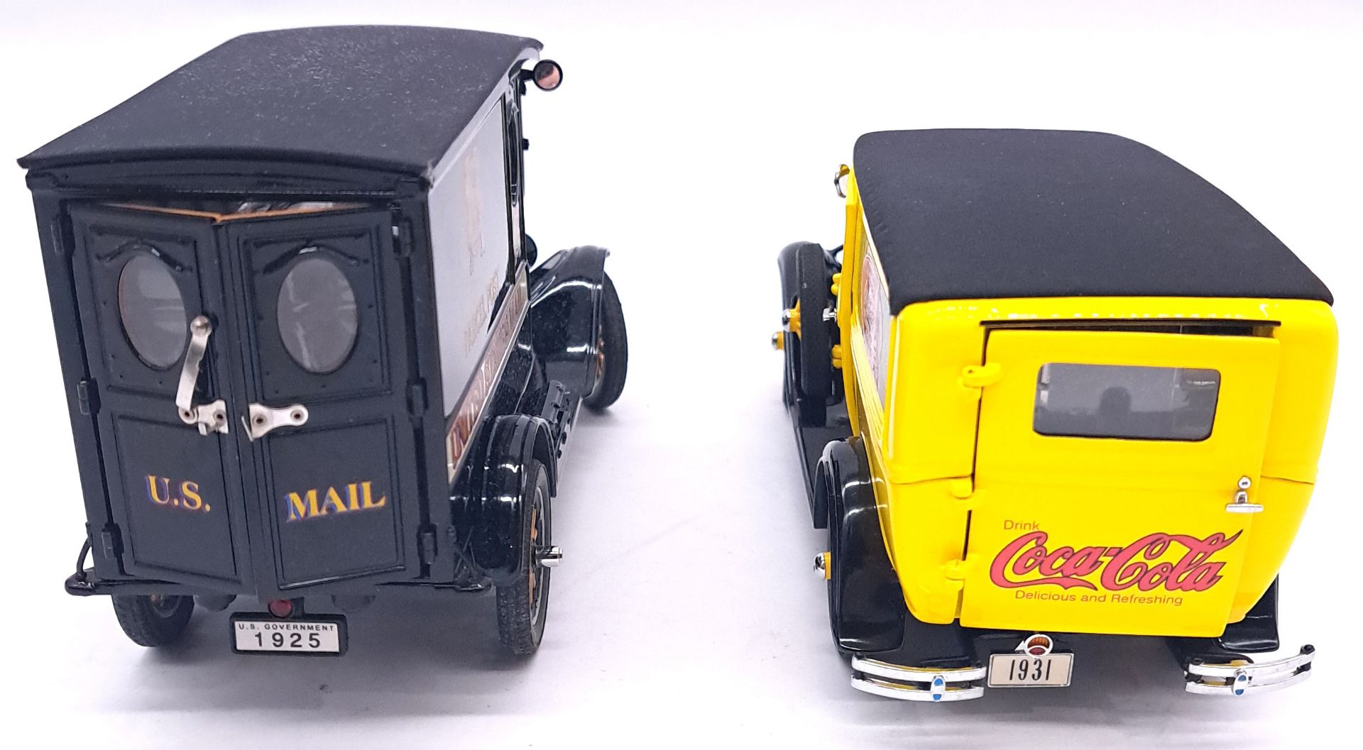 Danbury Mint, a boxed pair of 1:24 scale Delivery Trucks - Image 4 of 5