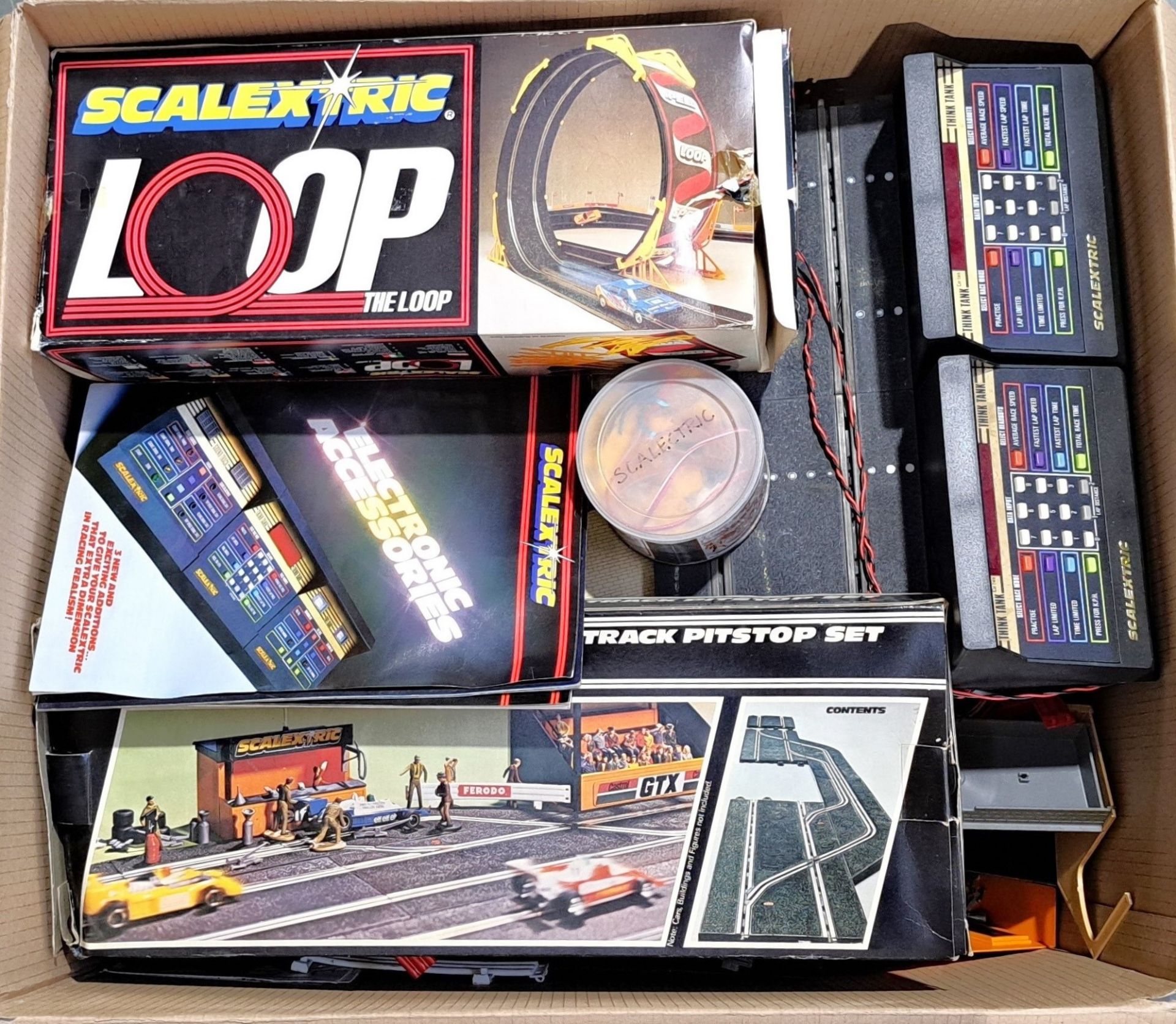 Scalextric accessories, controllers, track & similar, a large boxed & unboxed group - Bild 2 aus 2