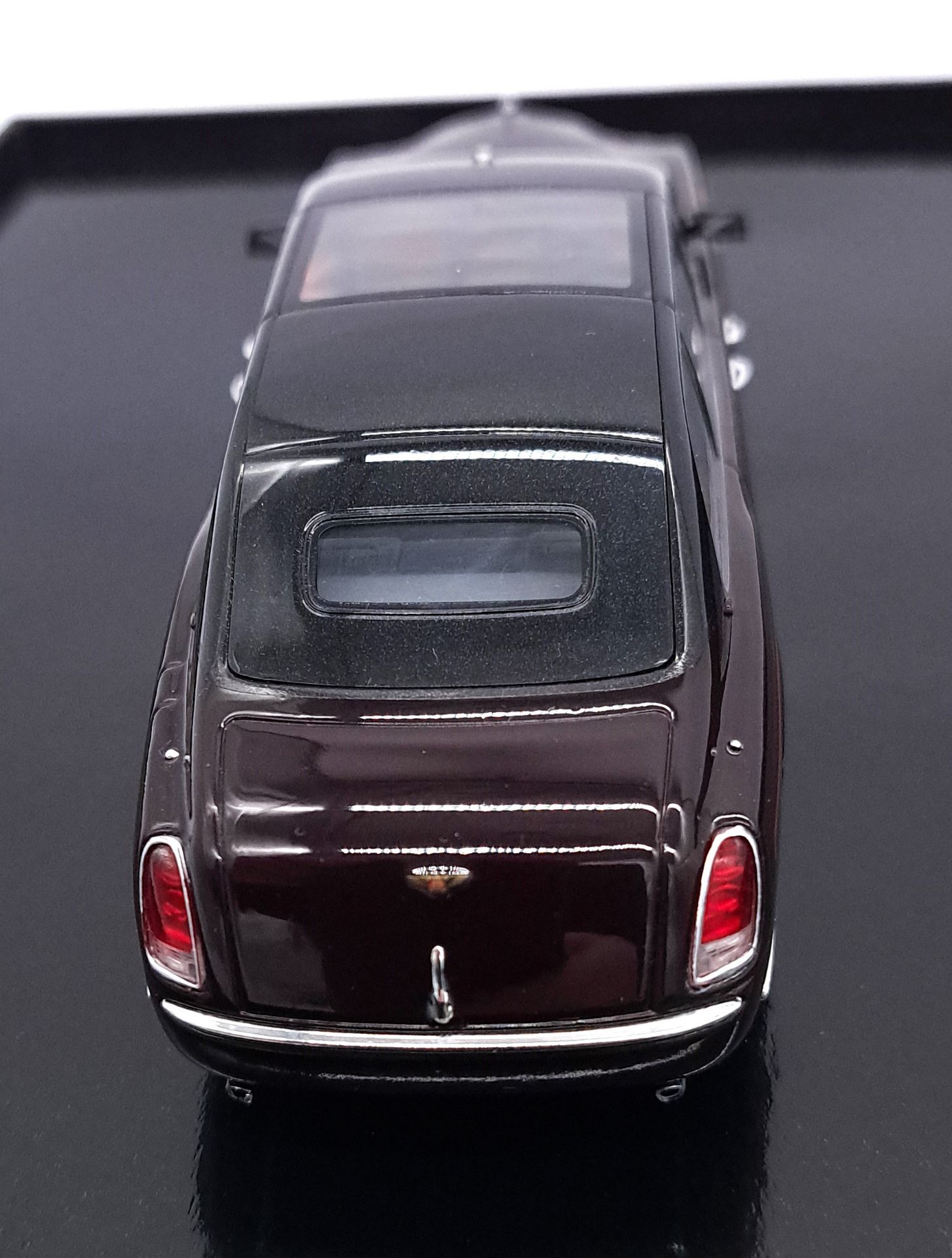 Minichamps 1/43rd scale Bentley State Limousine - Image 5 of 6