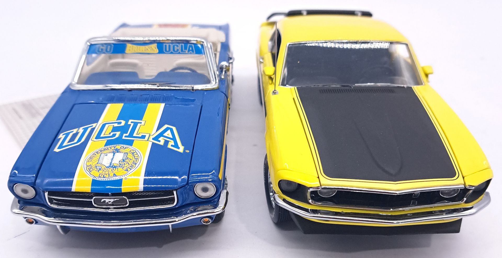 Franklin Mint, a boxed pair of 1:24 scale Mustang models - Bild 2 aus 4