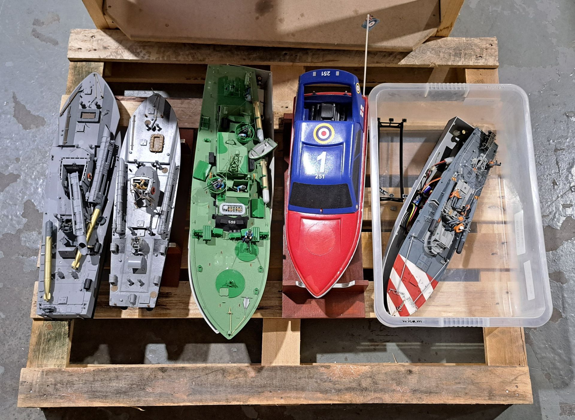 Italeri & similar a group of boats with motorized engines