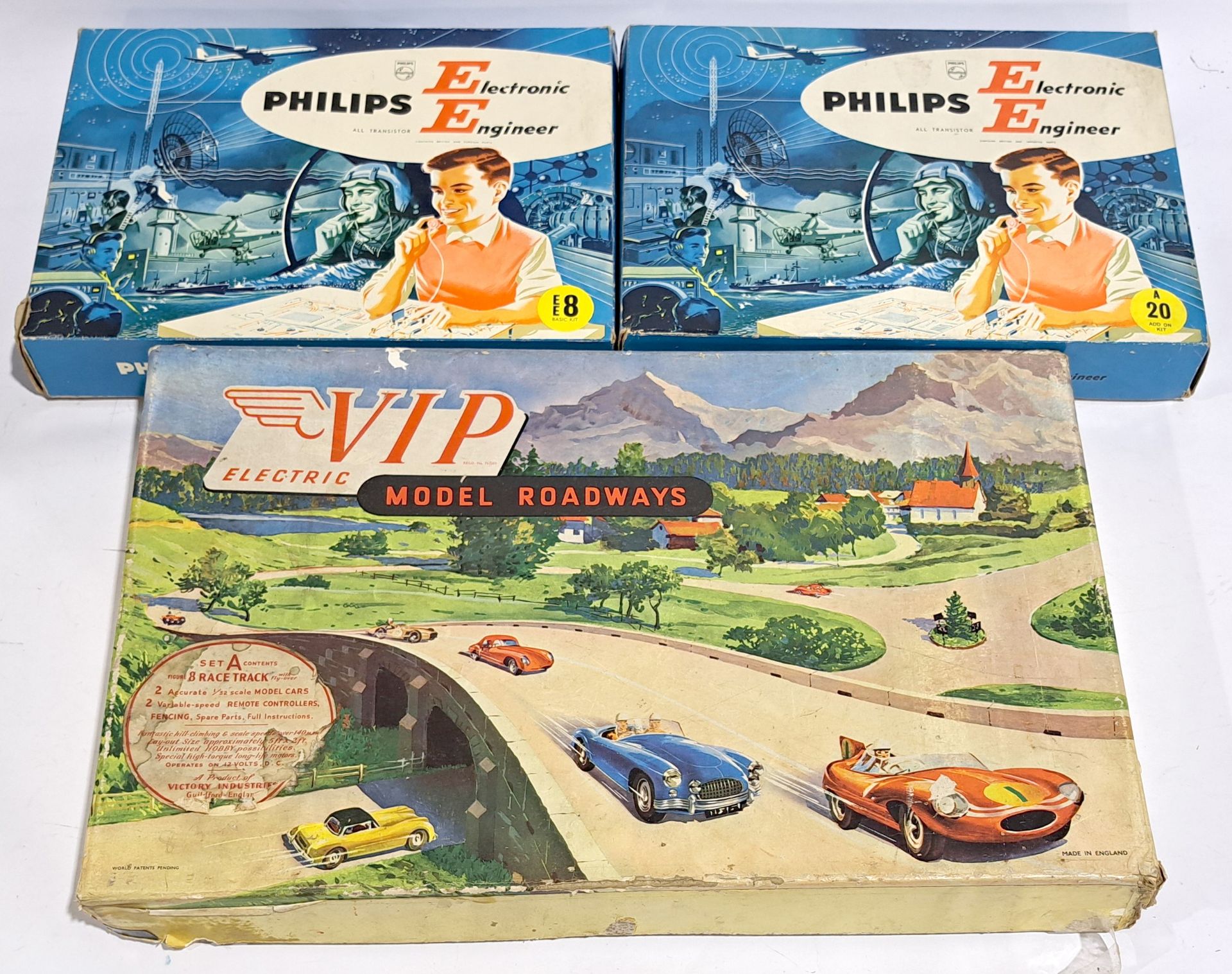 Philips Electronic Engineer & VIP Electric Model Roadways, a boxed group