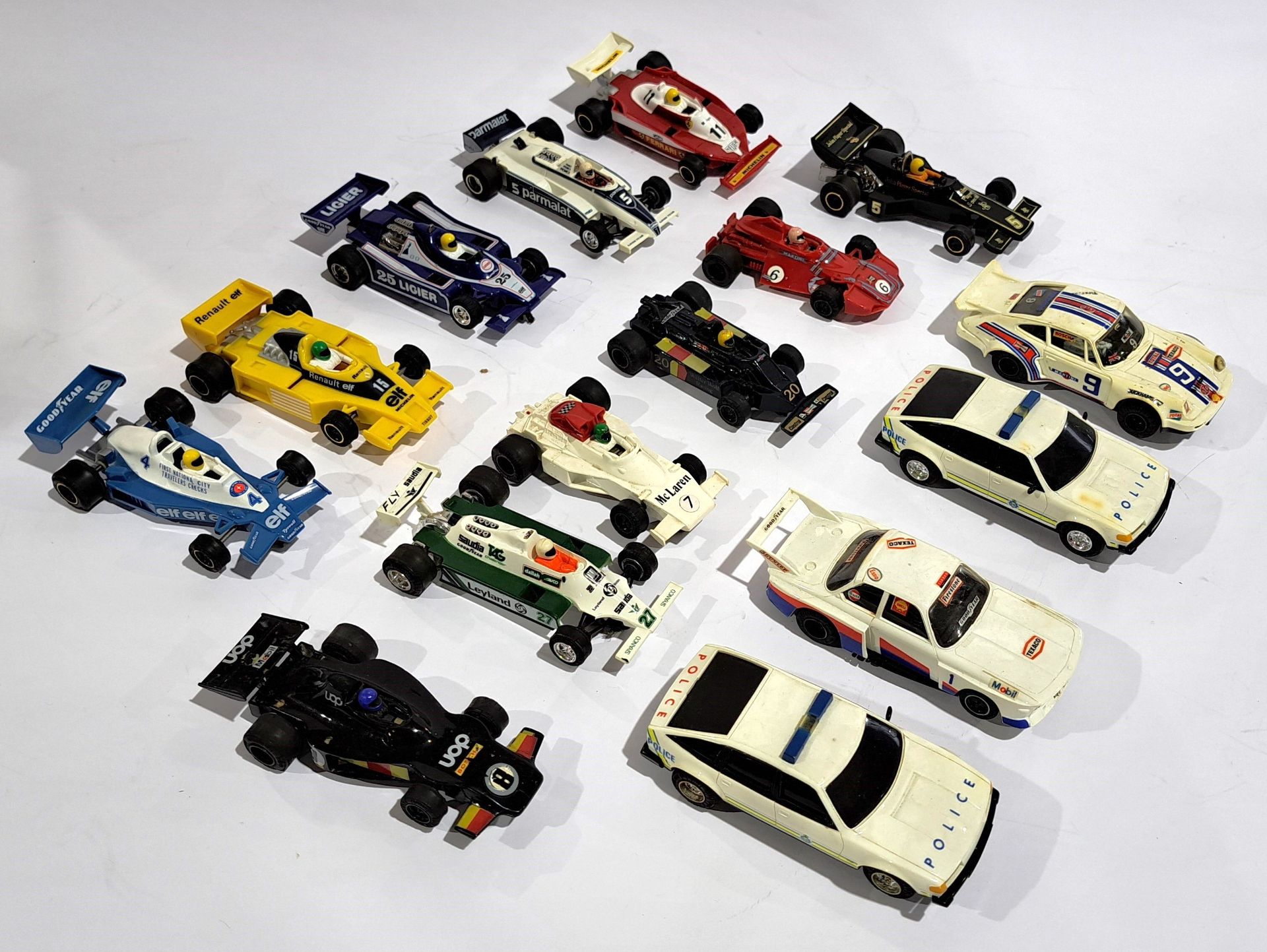 Scalextric Electric Model Racing Cars, an unboxed group