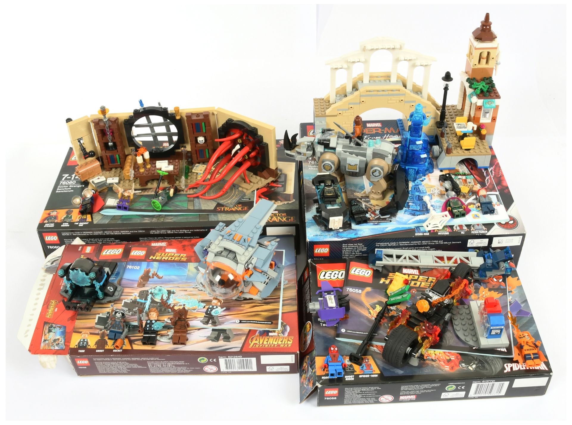 Lego Super Hero Group (1) 76060 Doctor Srange's Sanctum Sanctorum (2) 76129 Spiderman - Hydro-man...