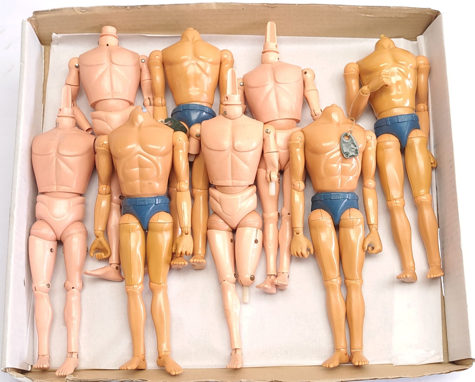 Palitoy Action Man Vintage an unboxed group of Figures / Undressed - all are missing heads, some ... - Bild 2 aus 2