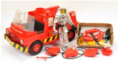 Action Man/GI Joe vintage unboxed Fire Tender with extending ladder and many accessories, also in...