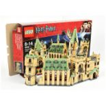 Lego 4842 Harry Potter - Hogwarts - built model, without instructions, includes some Minifigures,...