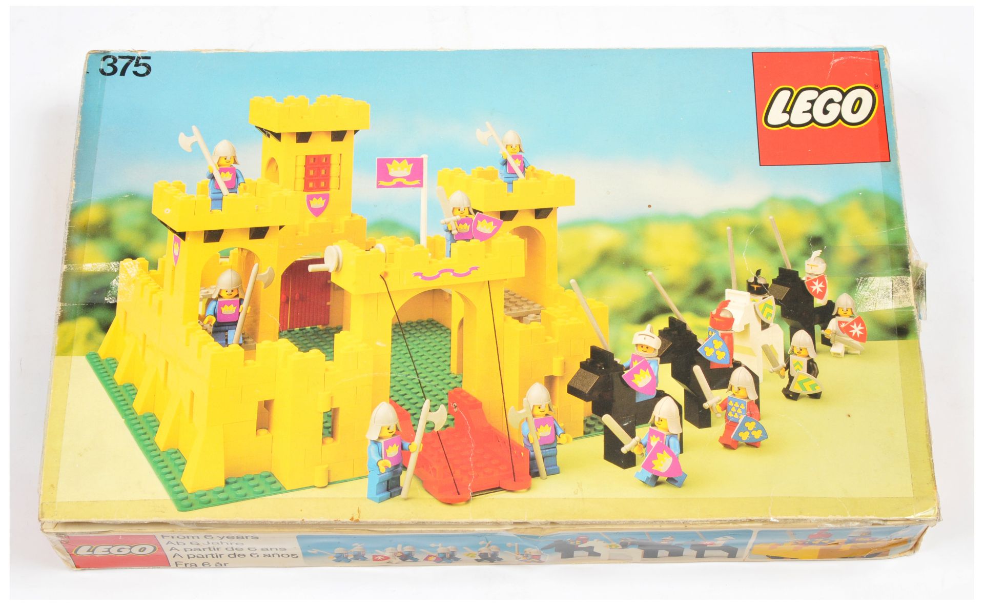 Lego 375 Classic Knights Yellow Castle - Rare early item from the Knights/Castle Series includes ...