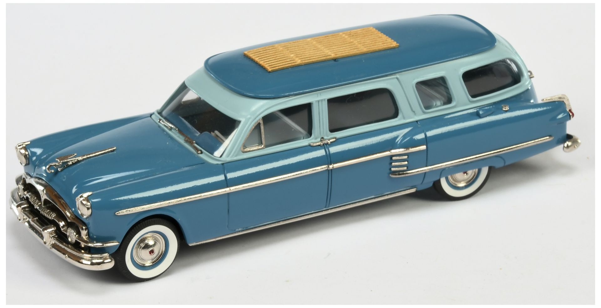1954 Henney-Packard Super Station Wagon (two tone blue), BRK.190 -