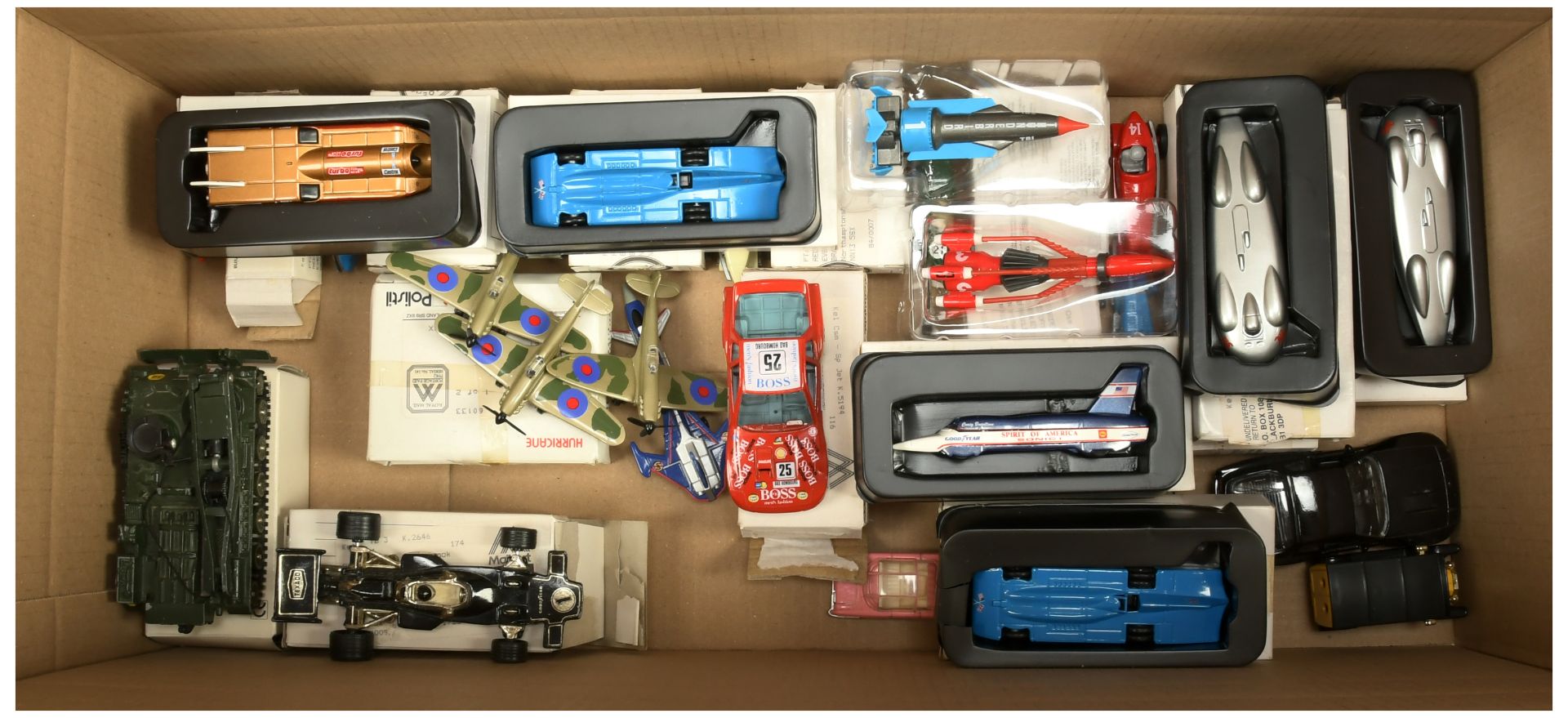 Large group of boxed Lledo and unboxed cars 