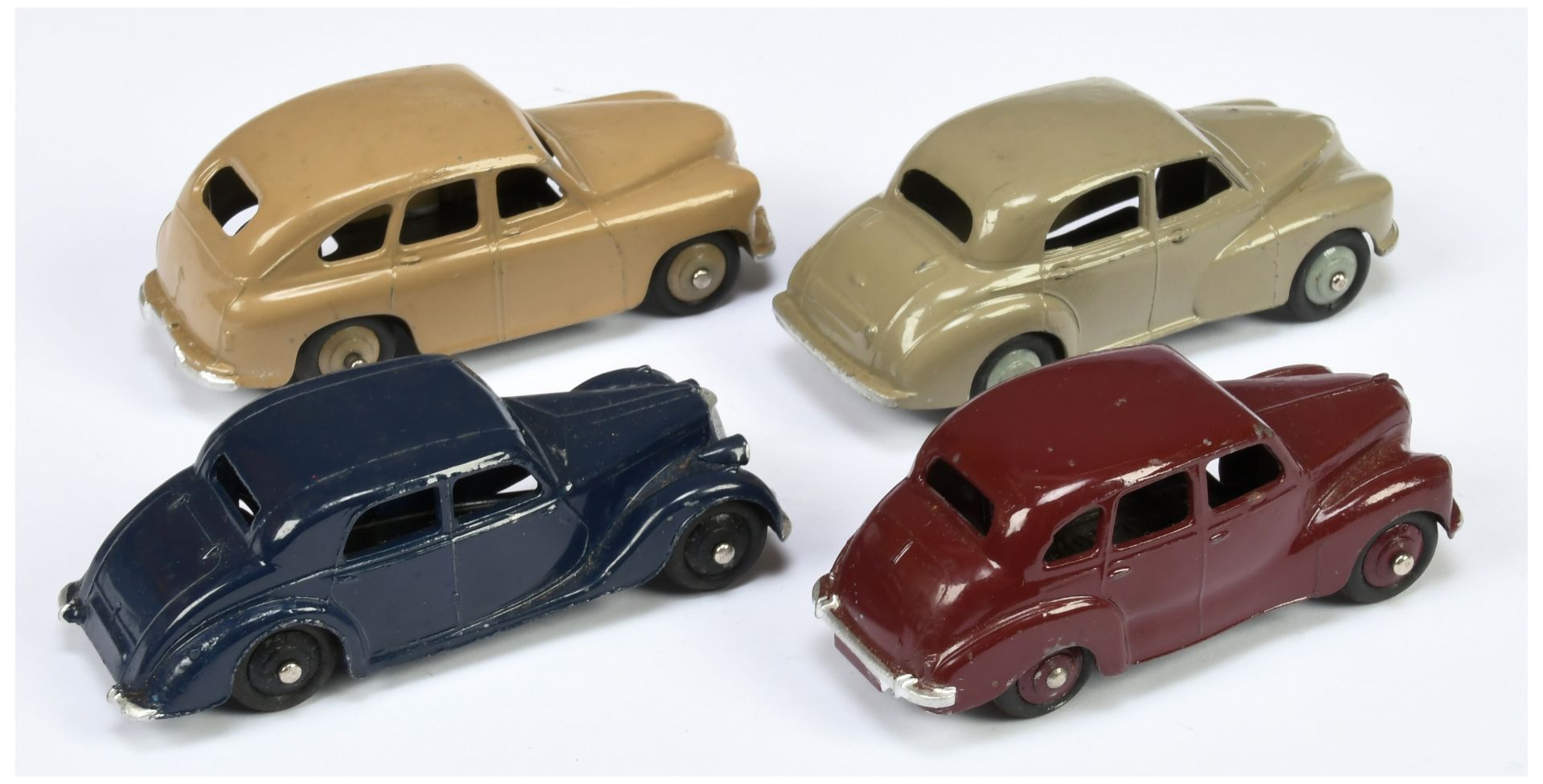 Dinky group of cars to include (1) 40e/153 Standard Vanguard  - Bild 2 aus 2