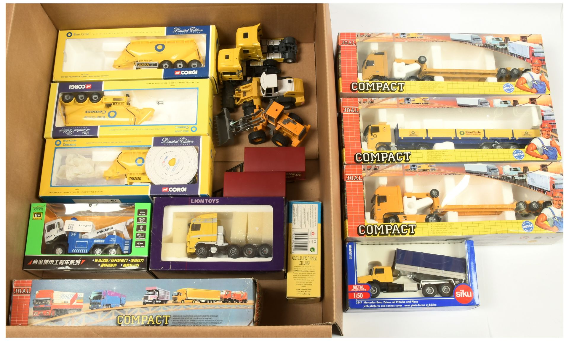 Large group of Corgi, Blue Circle Cement DAF and unboxed models