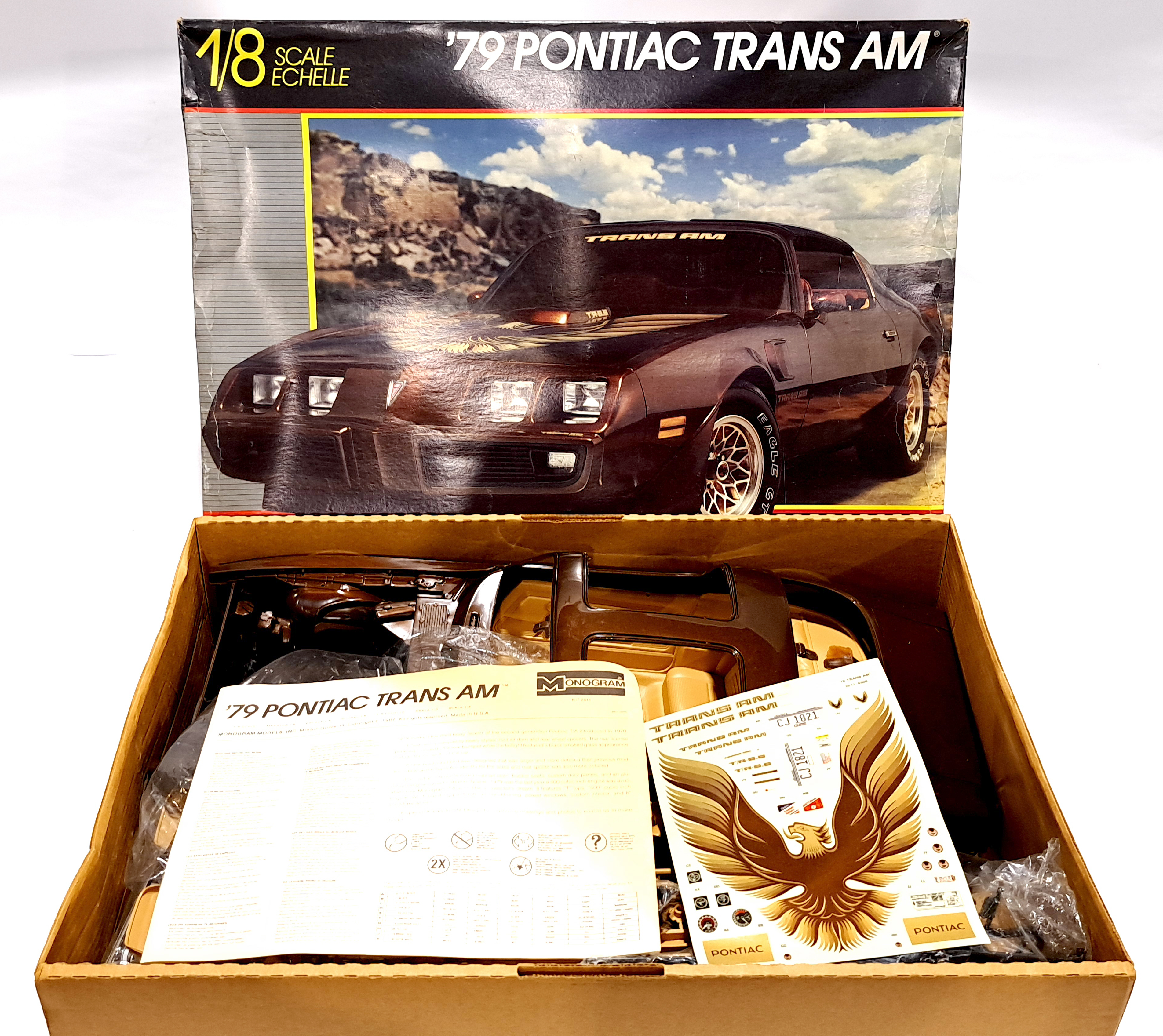 Monogram 2611 '79 Pontiac Trans AM 1:8 scale unmade plastic model kit