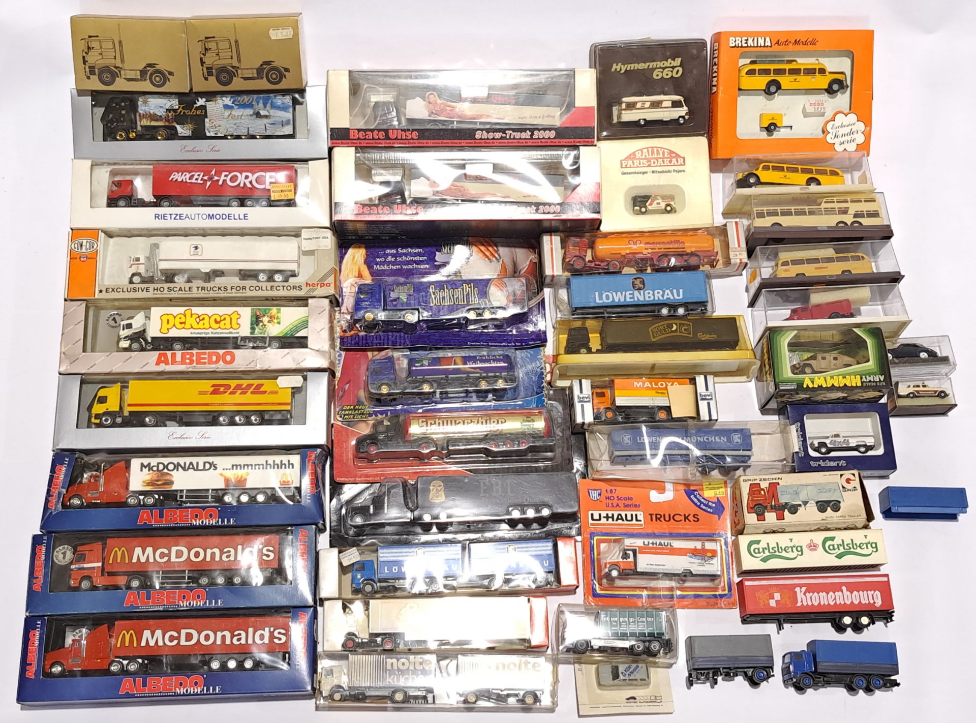 Albedi, Brekina & similar, a mostly boxed and carded mixed vehicle group