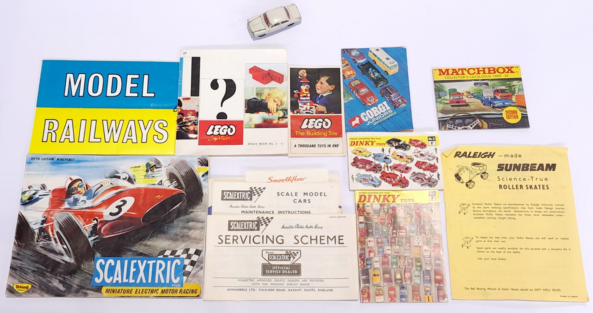 Dinky, Scalextric, Corgi & similar catalogues & leaflets plus Dinky car