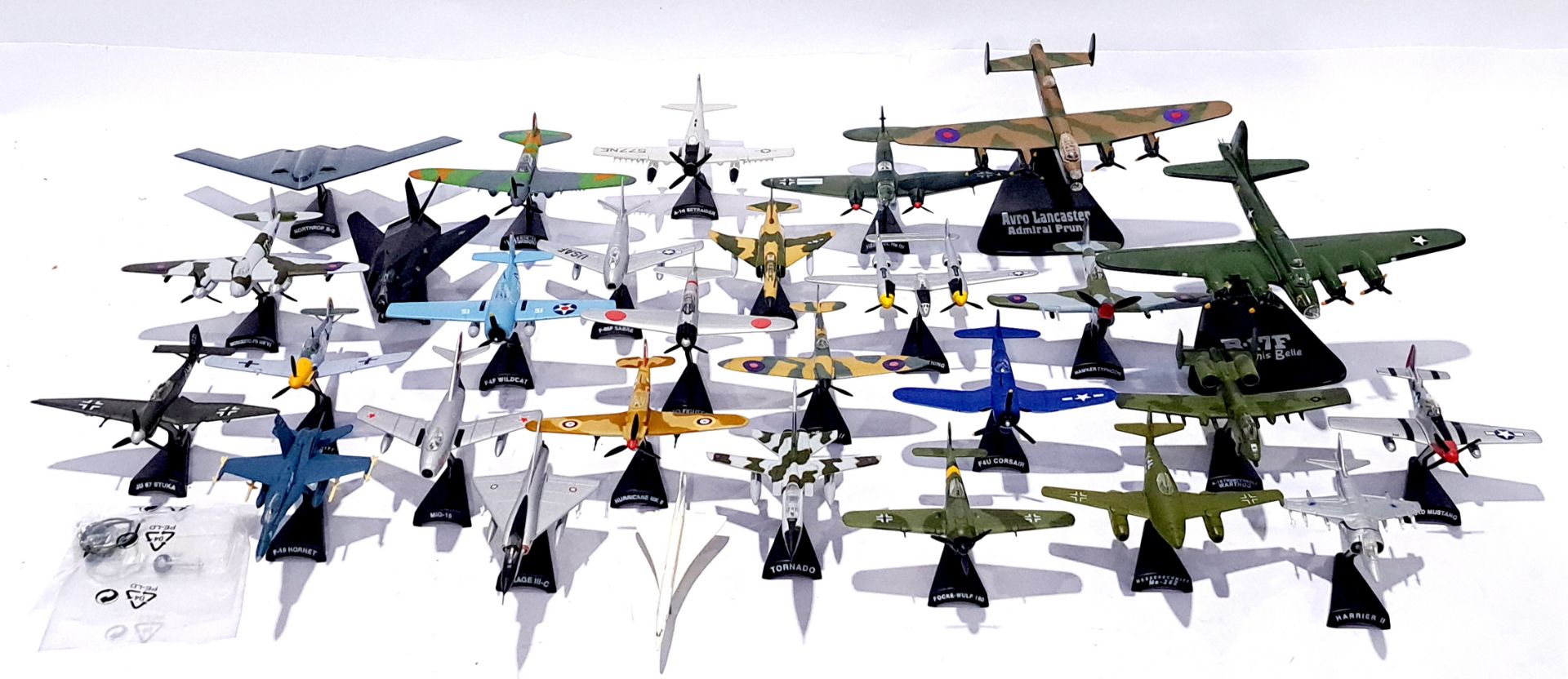Atlas and similar, a mixed group of Diecast Planes. Not checked for completion or correctness. Co...