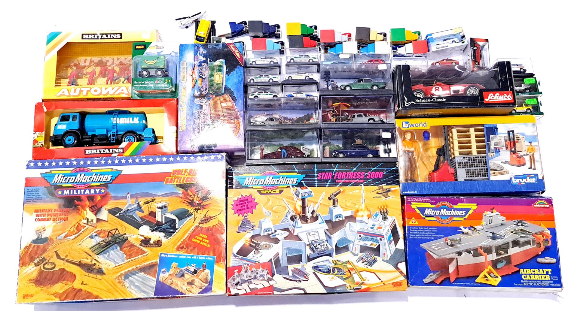 Matchbox, Micro Machines, Britains and similar, a mixed mainly boxed group of Diecast and similar...